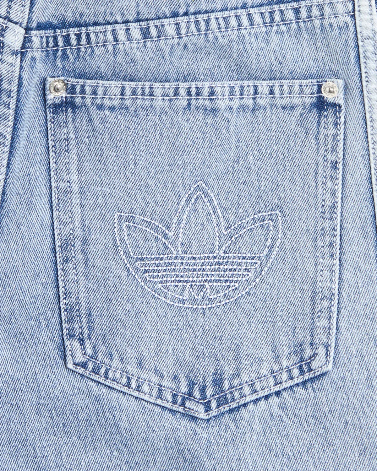 000000_adidas-Originals-x-Care-Bears-Wide-Leg-Jeans-WMNS_Blue-Denim_KQ6748_img4