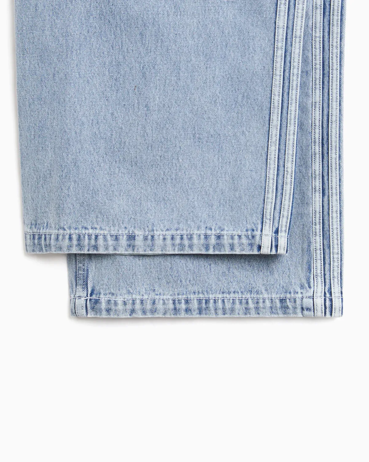 000000_adidas-Originals-x-Care-Bears-Wide-Leg-Jeans-WMNS_Blue-Denim_KQ6748_img5