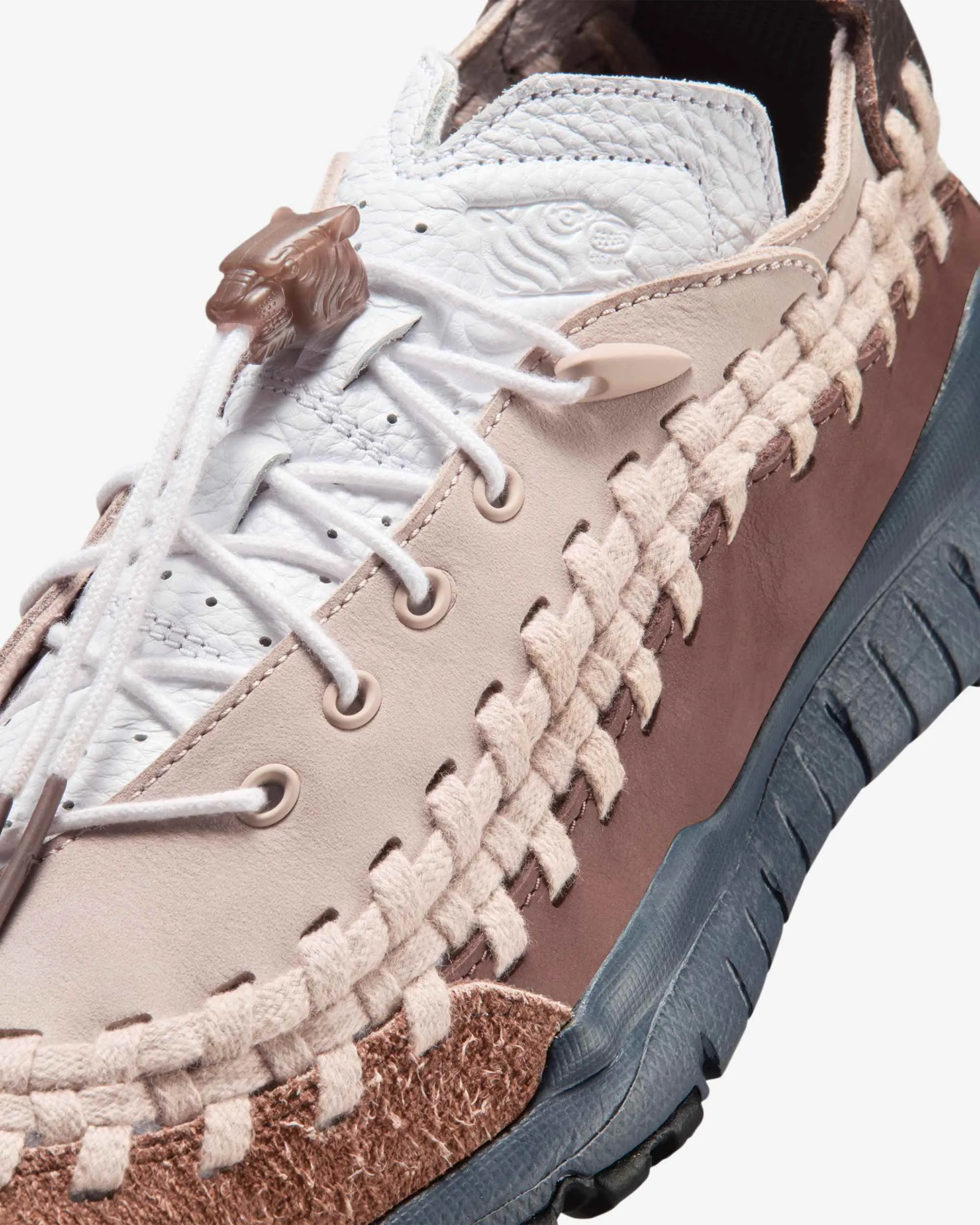 000000_Nike-Homescape-Woven-x-SOULGOODS_Dark-Field-Brown-And-Medium-Orewood-Brown_HM6961-001_img10