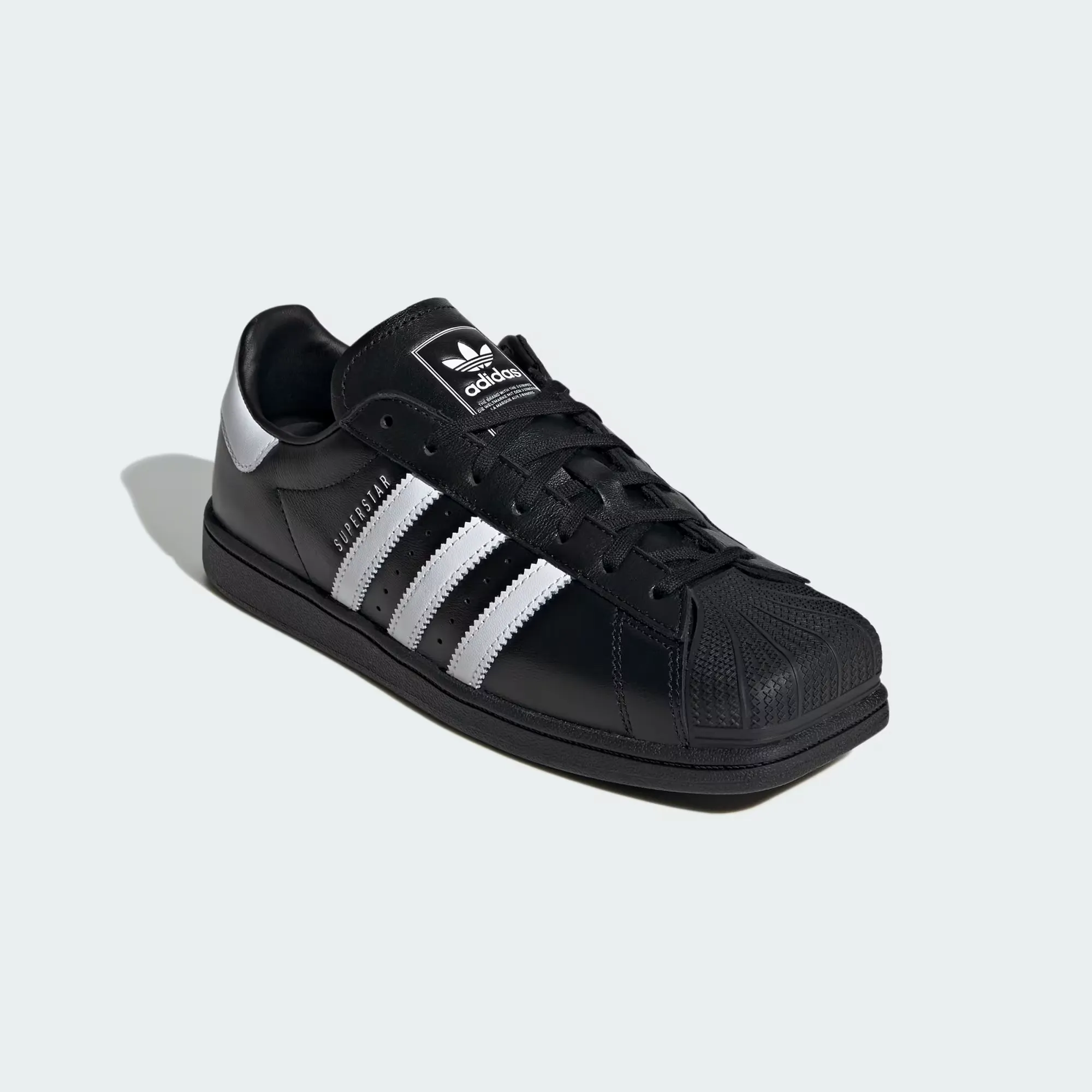 000000_adidas-Superstar-SQ-WMNS_Core-Black-Cloud-White_KI0201_img3