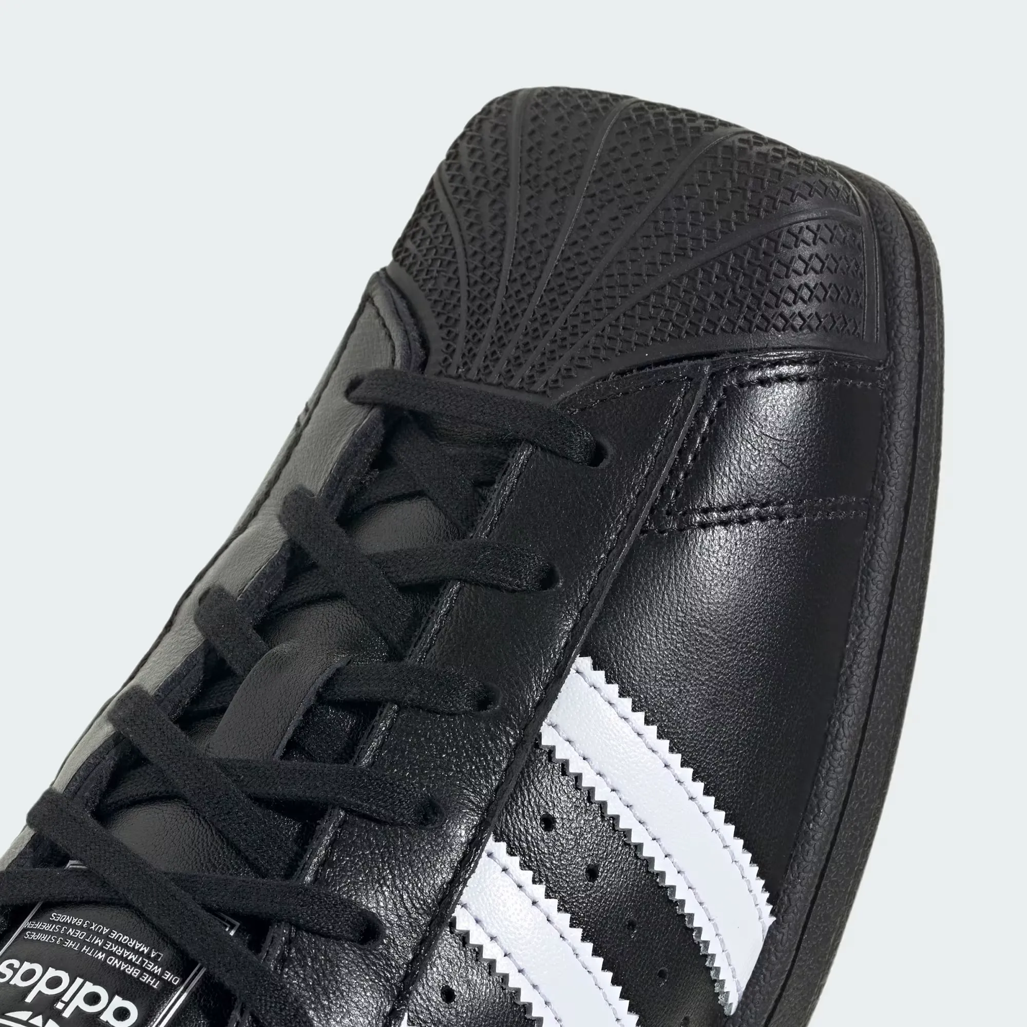 000000_adidas-Superstar-SQ-WMNS_Core-Black-Cloud-White_KI0201_img7