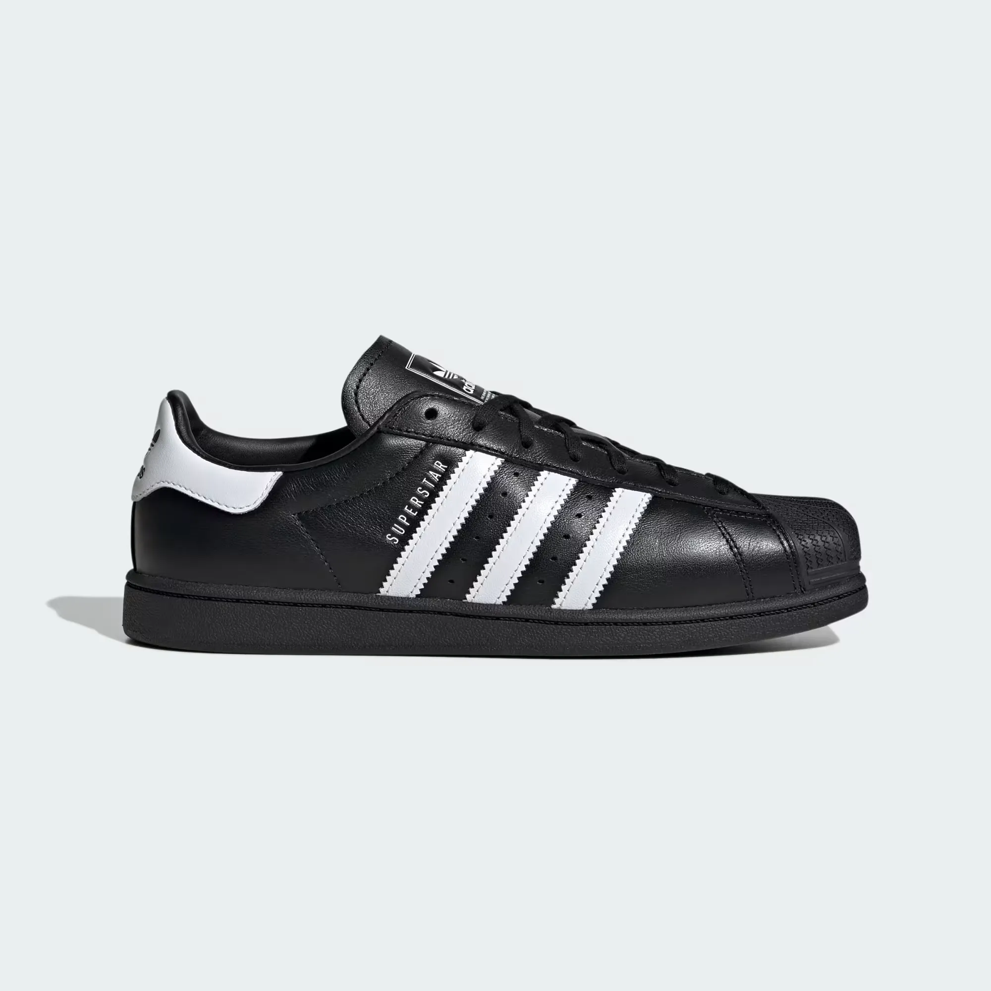 000000_adidas-Superstar-SQ-WMNS_Core-Black-Cloud-White_KI0201_img0