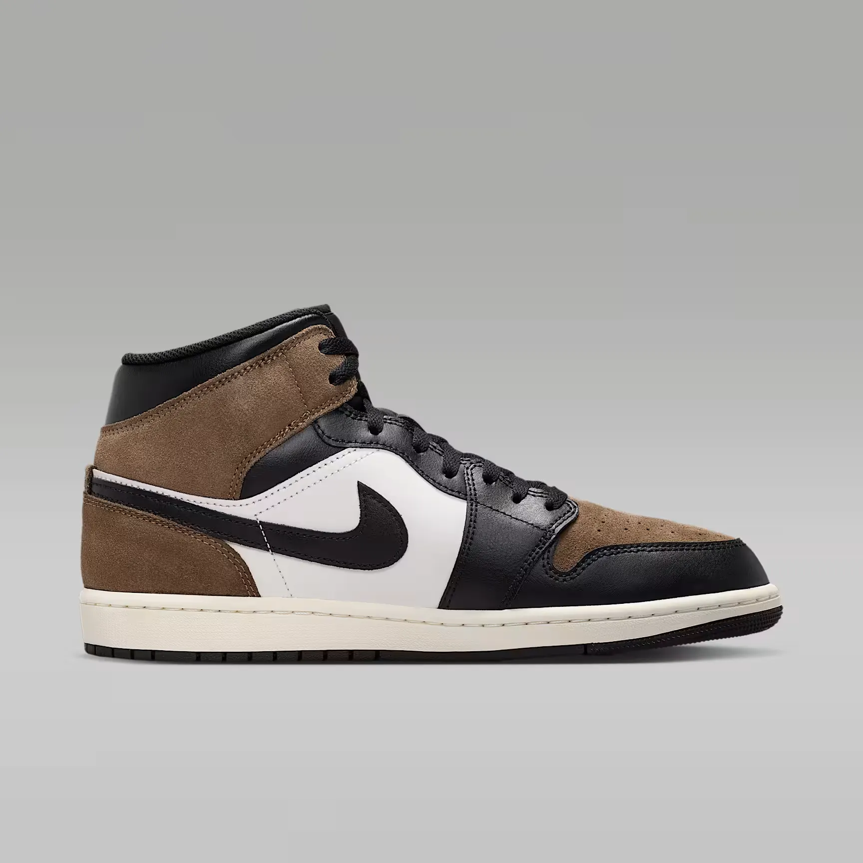 000000_Air-Jordan-1-Mid_Black-Palomino_DQ8426-007_img2