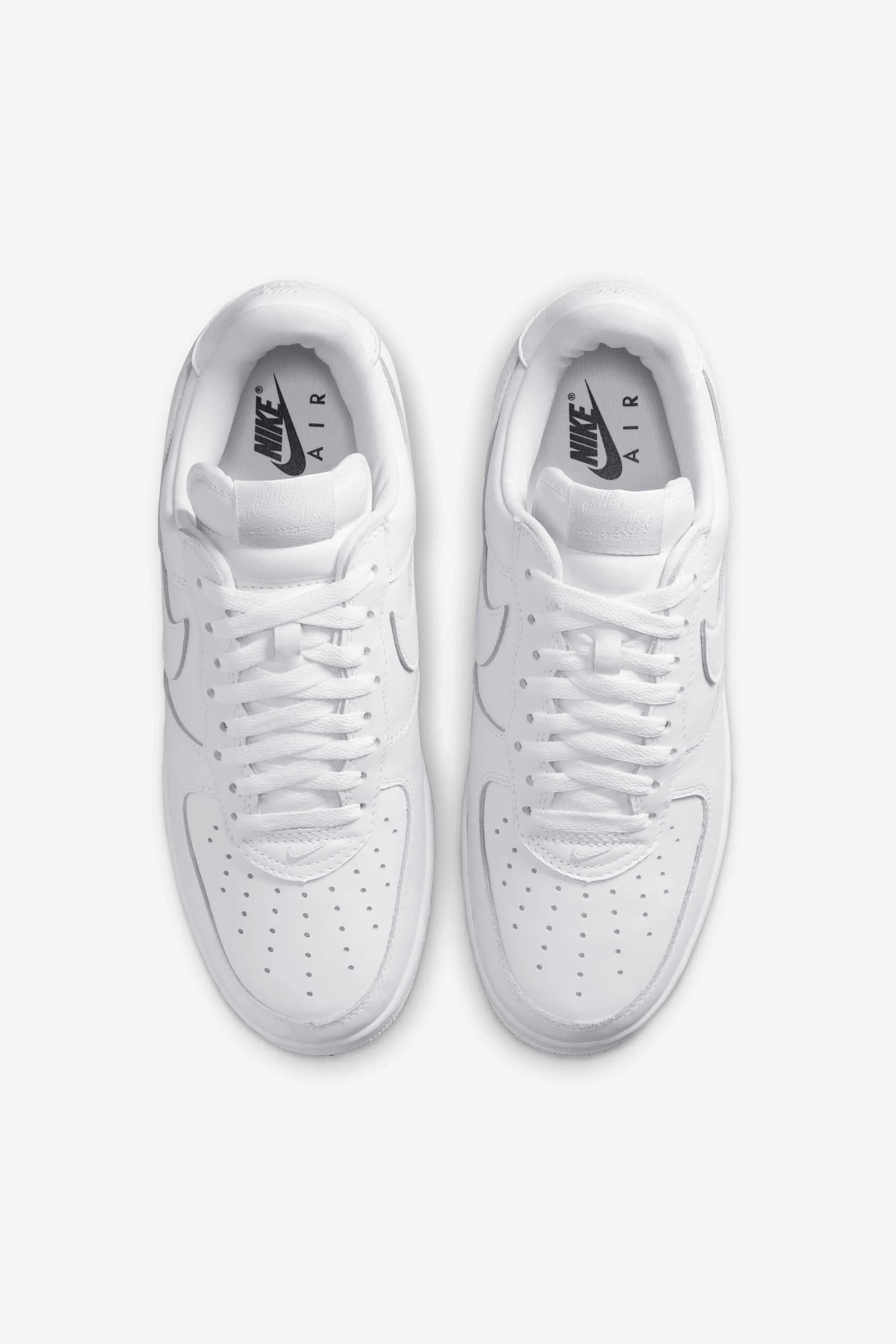 000000_Nike-Air-Force-1-'01_Triple-White_IV4501-100_img3