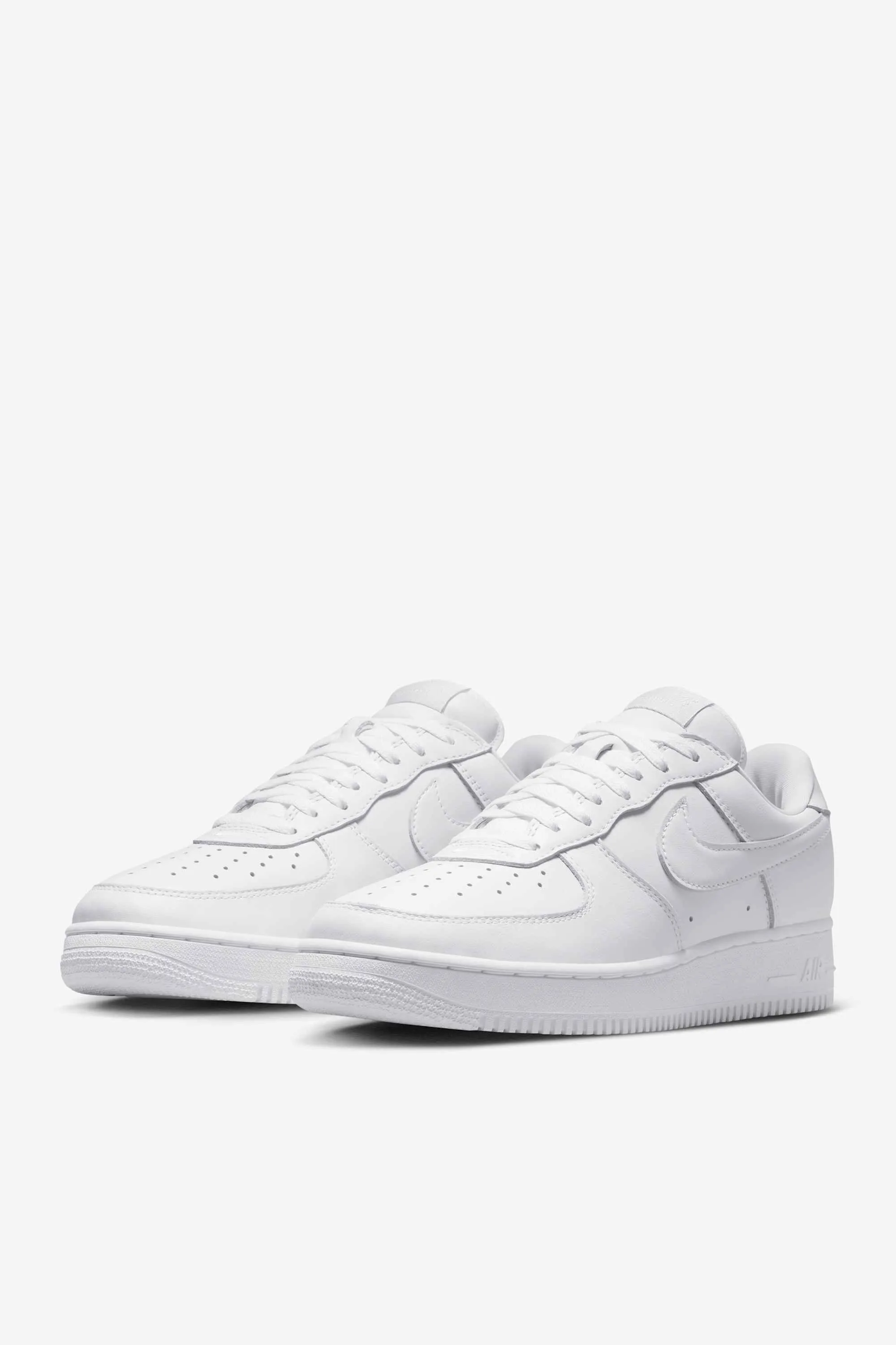 000000_Nike-Air-Force-1-'01_Triple-White_IV4501-100_img5