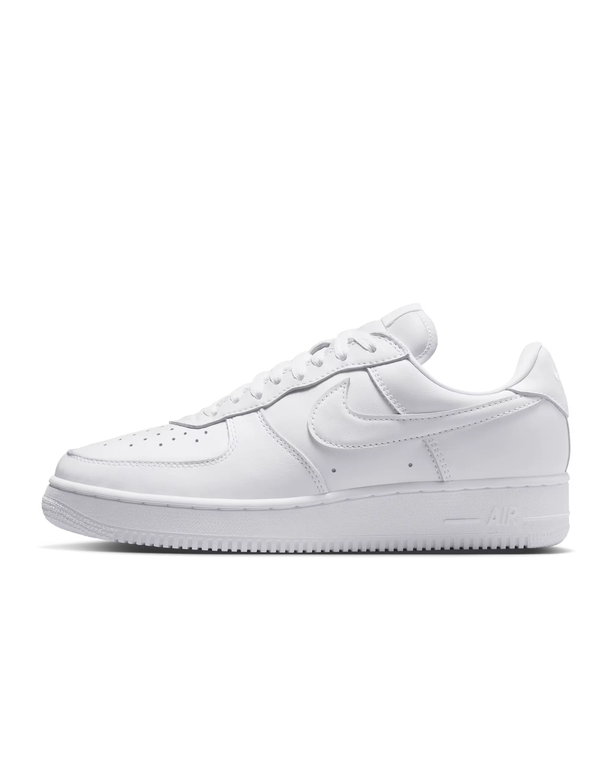 000000_Nike-Air-Force-1-'01_Triple-White_IV4501-100_img0