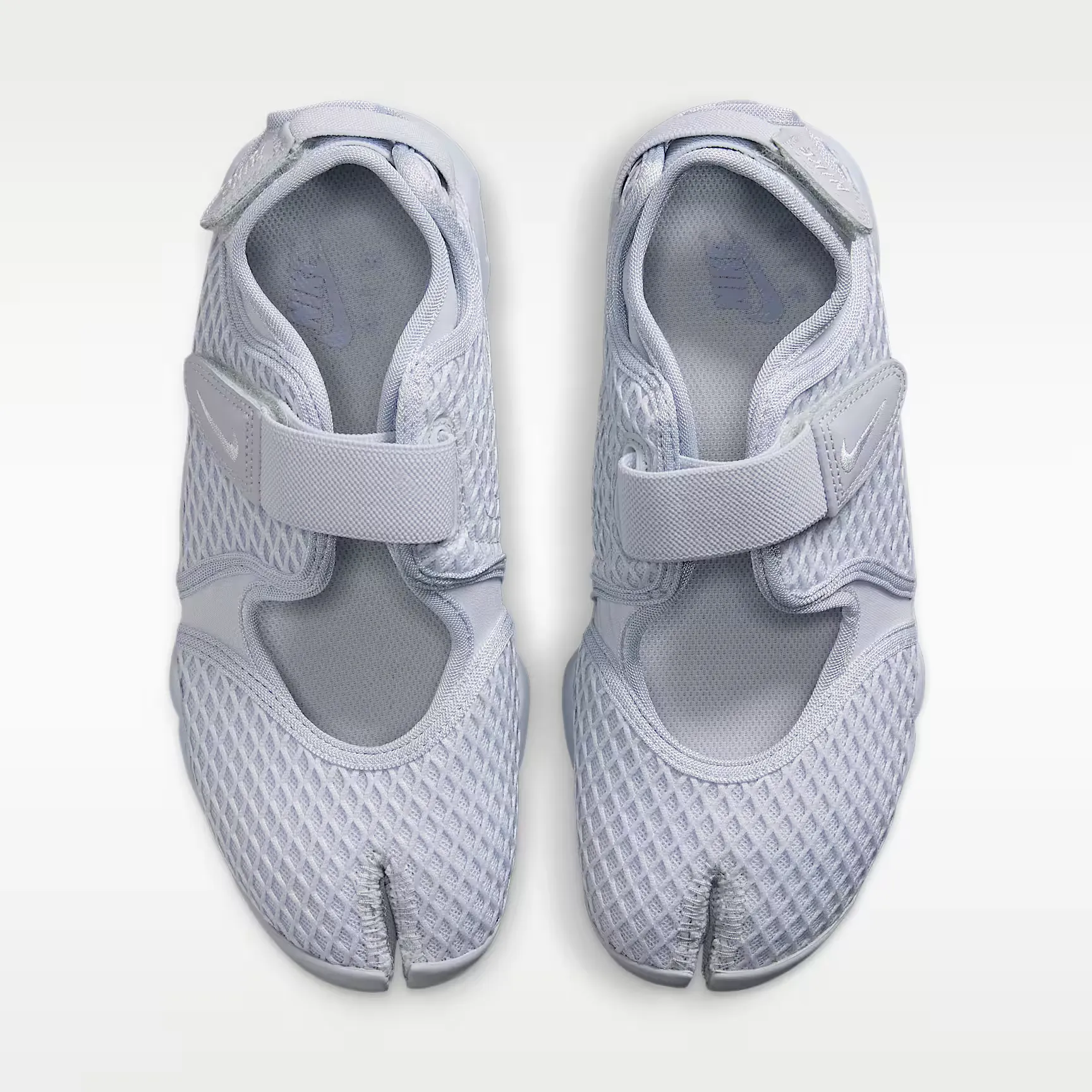 000000_Nike-Air-Rift-WMNS_Pure-Platinum-Wolf-Grey_HM8288-002_img3