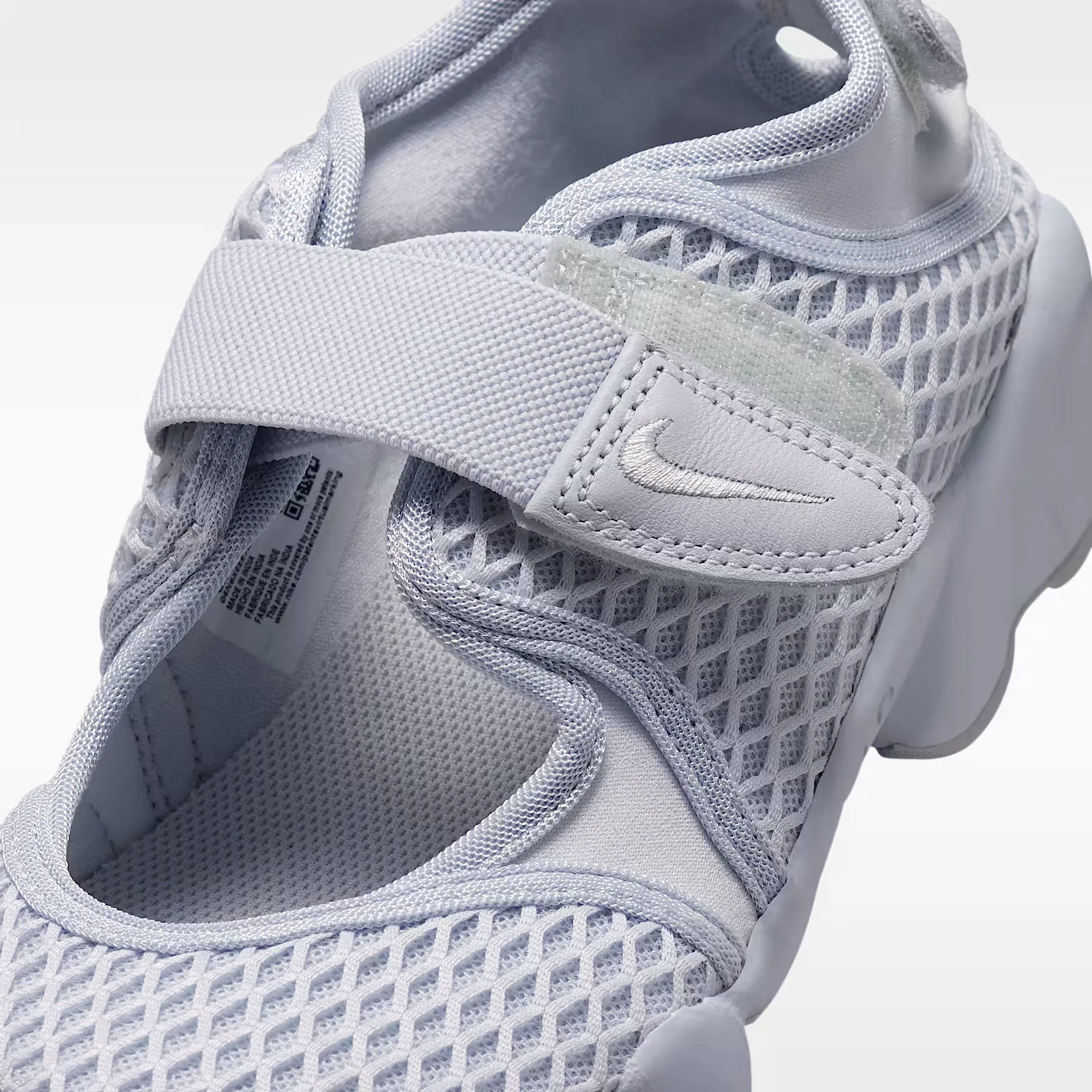 000000_Nike-Air-Rift-WMNS_Pure-Platinum-Wolf-Grey_HM8288-002_img6
