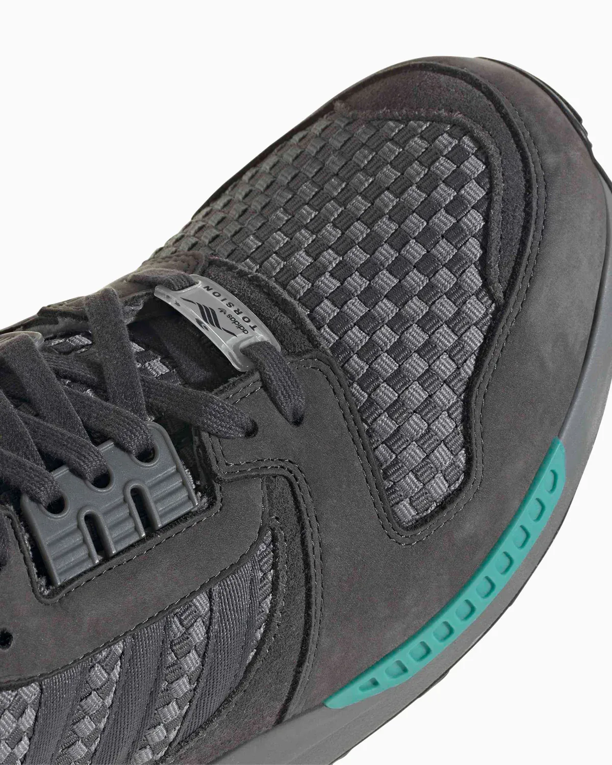 000000_adidas-ZX-8000_Utility-Black_KI2293_img1