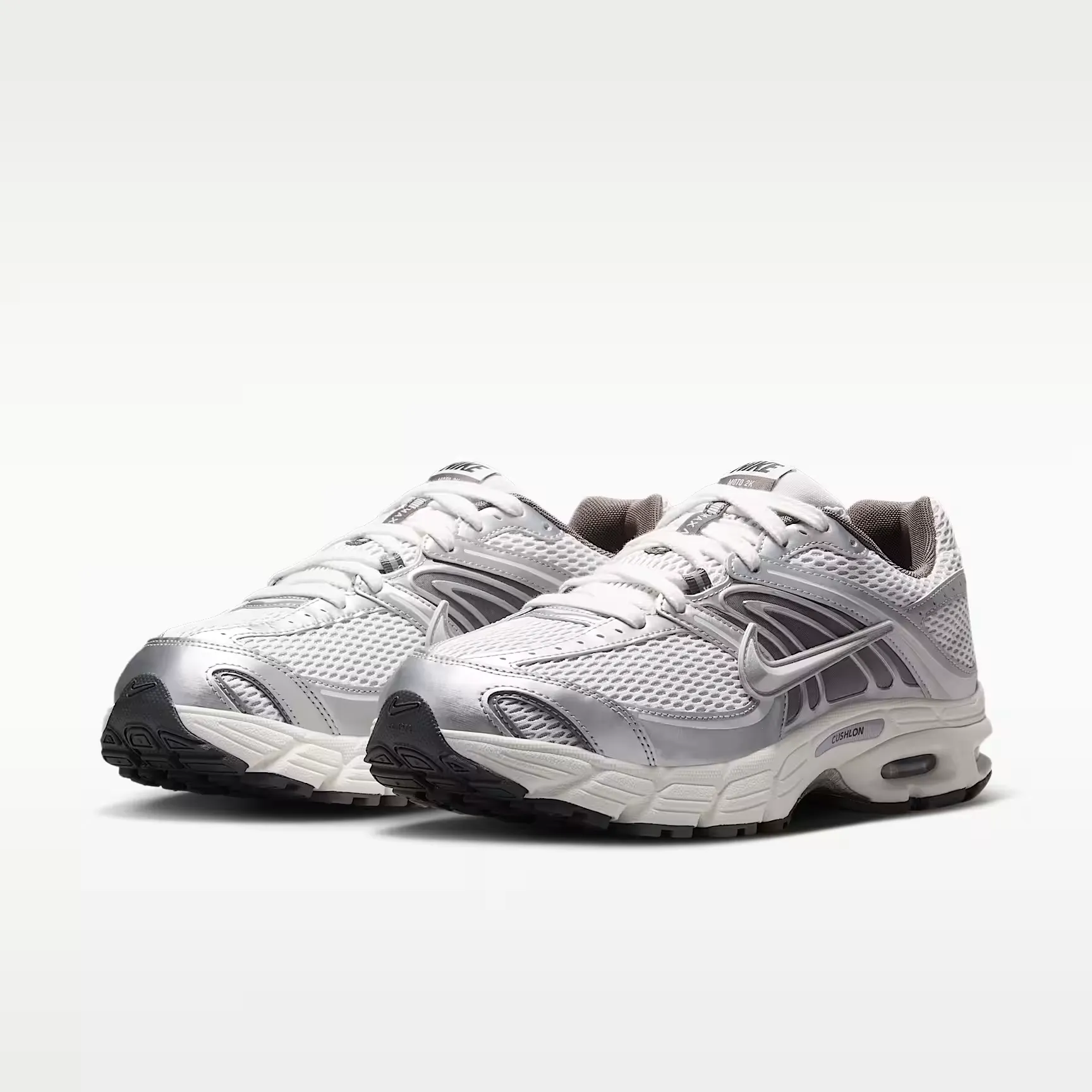 000000_Nike-Air-Max-Moto-2K_Platinum-Tint-Sail_IV5759-094_img4