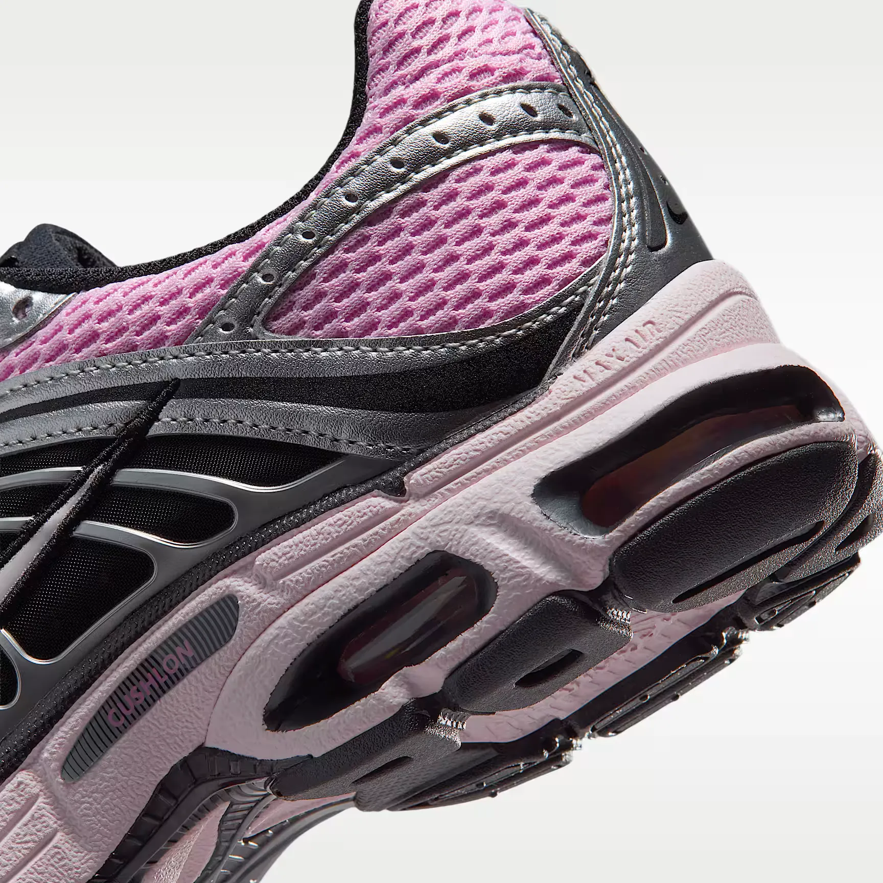 000000_Nike-Air-Max-Moto-2K-WMNS_Pink-Rise-Metallic-Silver_HQ2056-601_img7