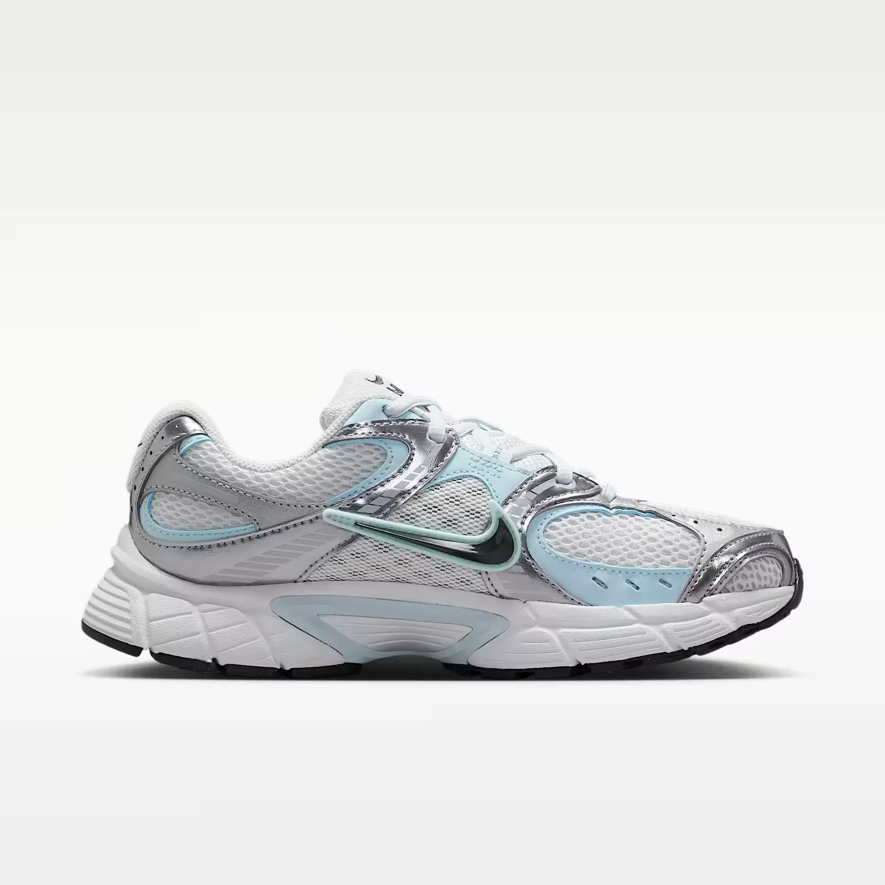 000000_Nike-V5-RNR-WMNS_Grey-Fog-Glacier-Blue_HQ7901-011_img2