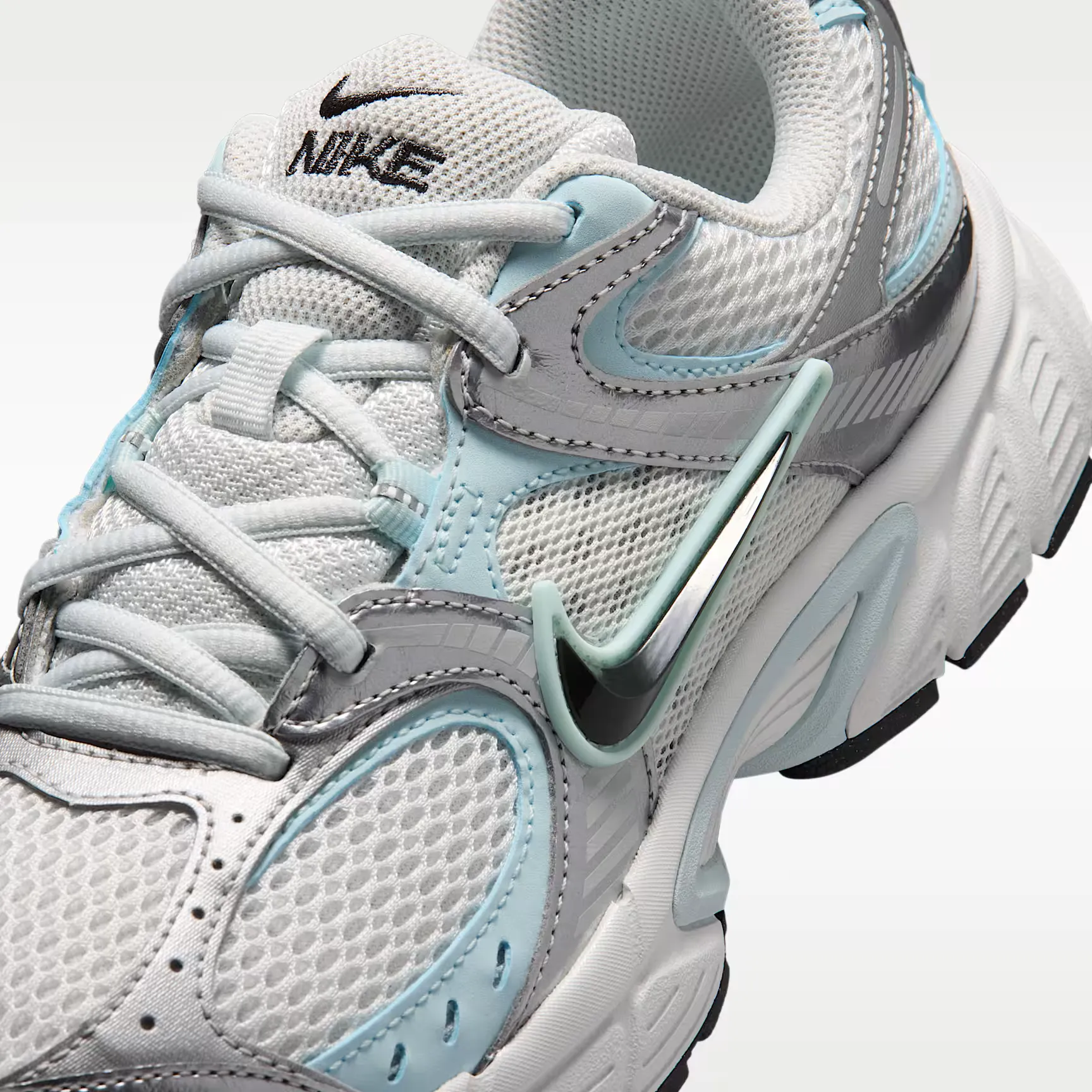 000000_Nike-V5-RNR-WMNS_Grey-Fog-Glacier-Blue_HQ7901-011_img6
