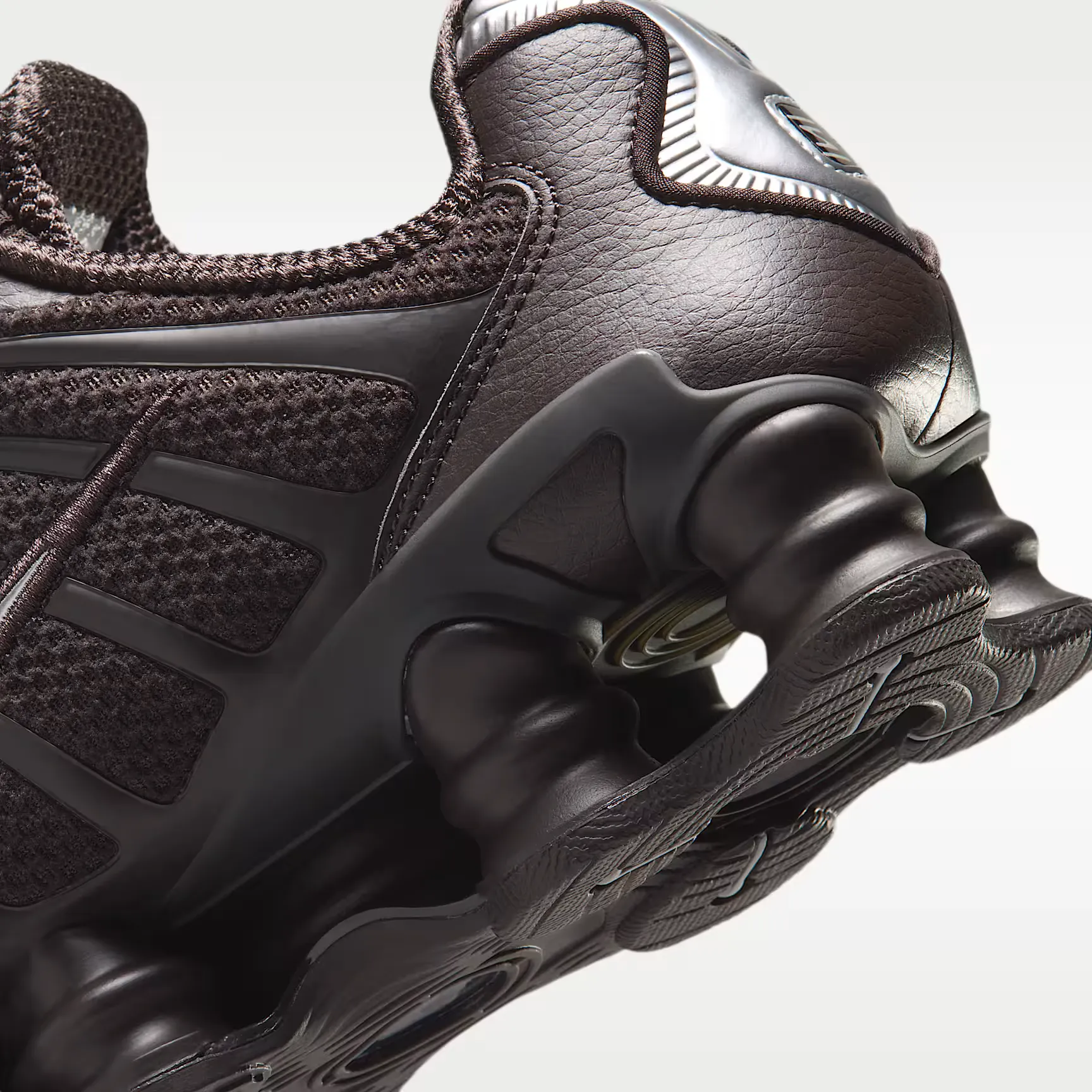 000000_Nike-Shox-TL-WMNS_Velvet-Brown-Metallic-Silver_IH2559-201_img7