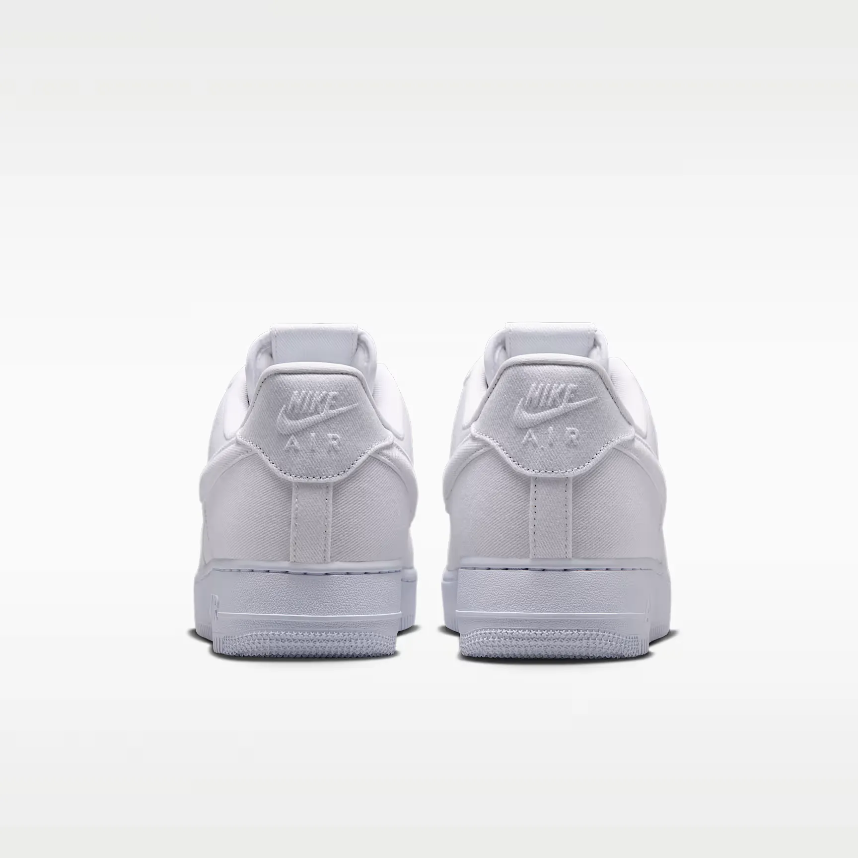 000000_Nike-Air-Force-1-'07-LV8_Triple-White_IM5751-100_img5