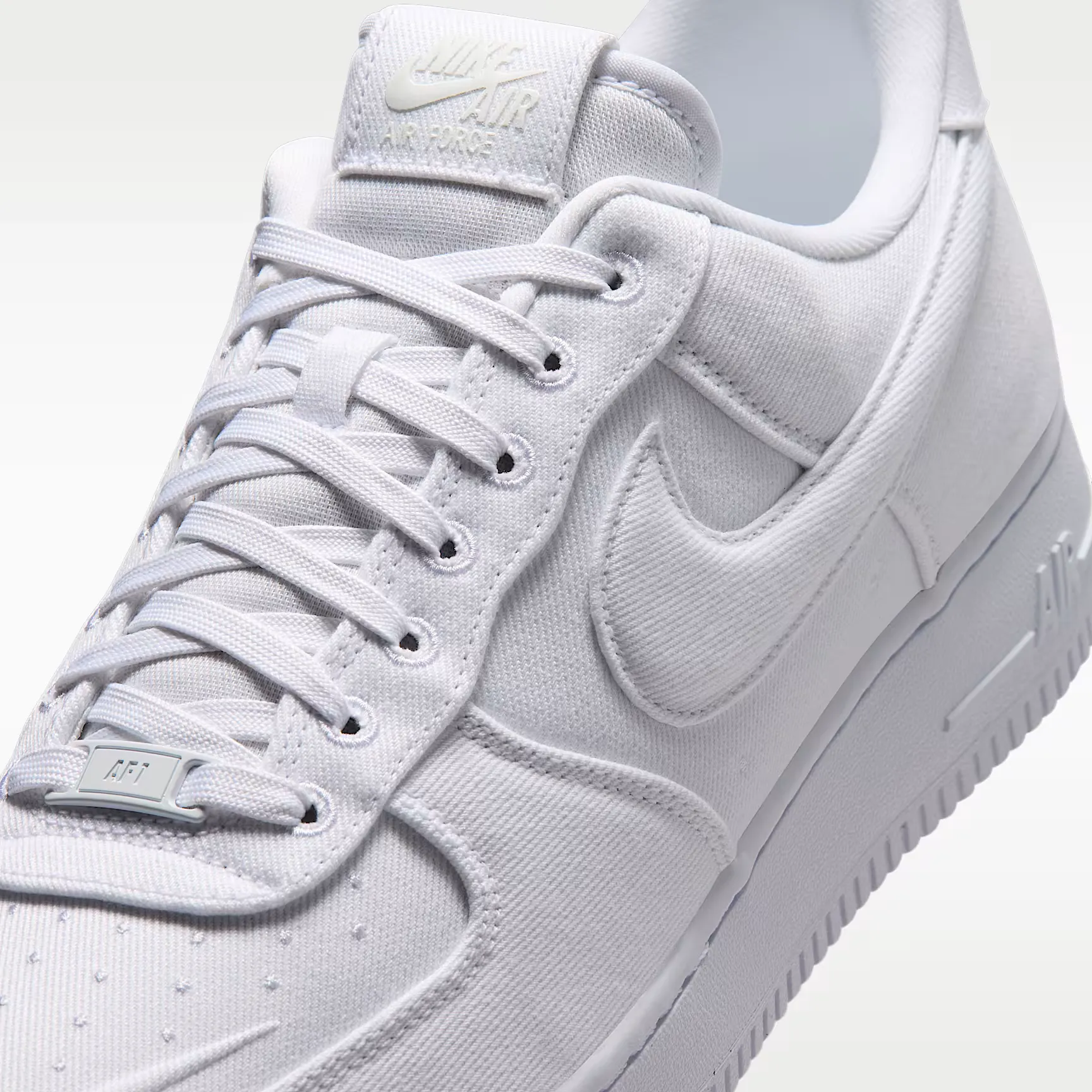 000000_Nike-Air-Force-1-'07-LV8_Triple-White_IM5751-100_img6