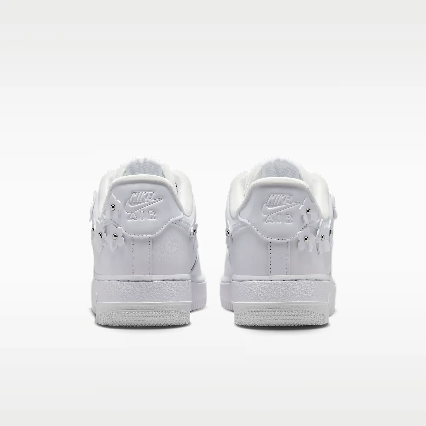 000000_Nike-Air-Force-1-'07-WMNS_Florette_IR8637-100_img5