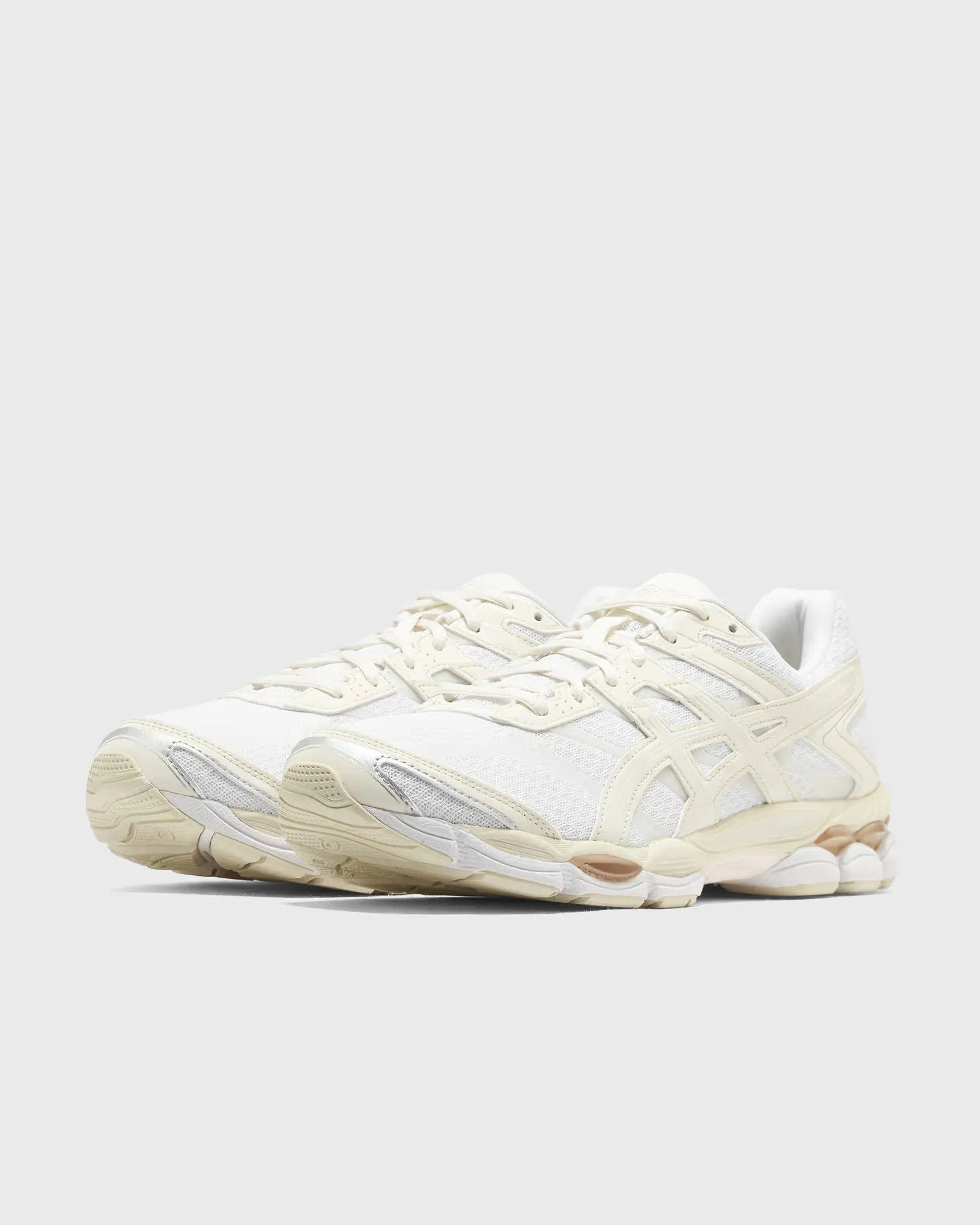 000000_Asics-Gel-Cumulus-16_White-Cream_1203A887-100_img1