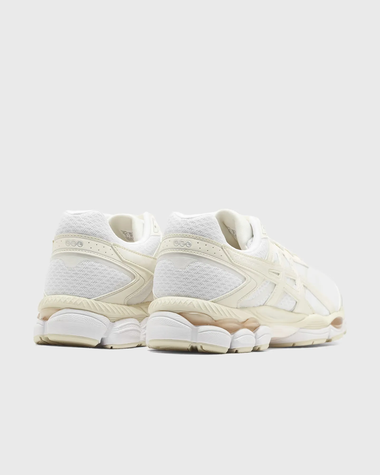 000000_Asics-Gel-Cumulus-16_White-Cream_1203A887-100_img3