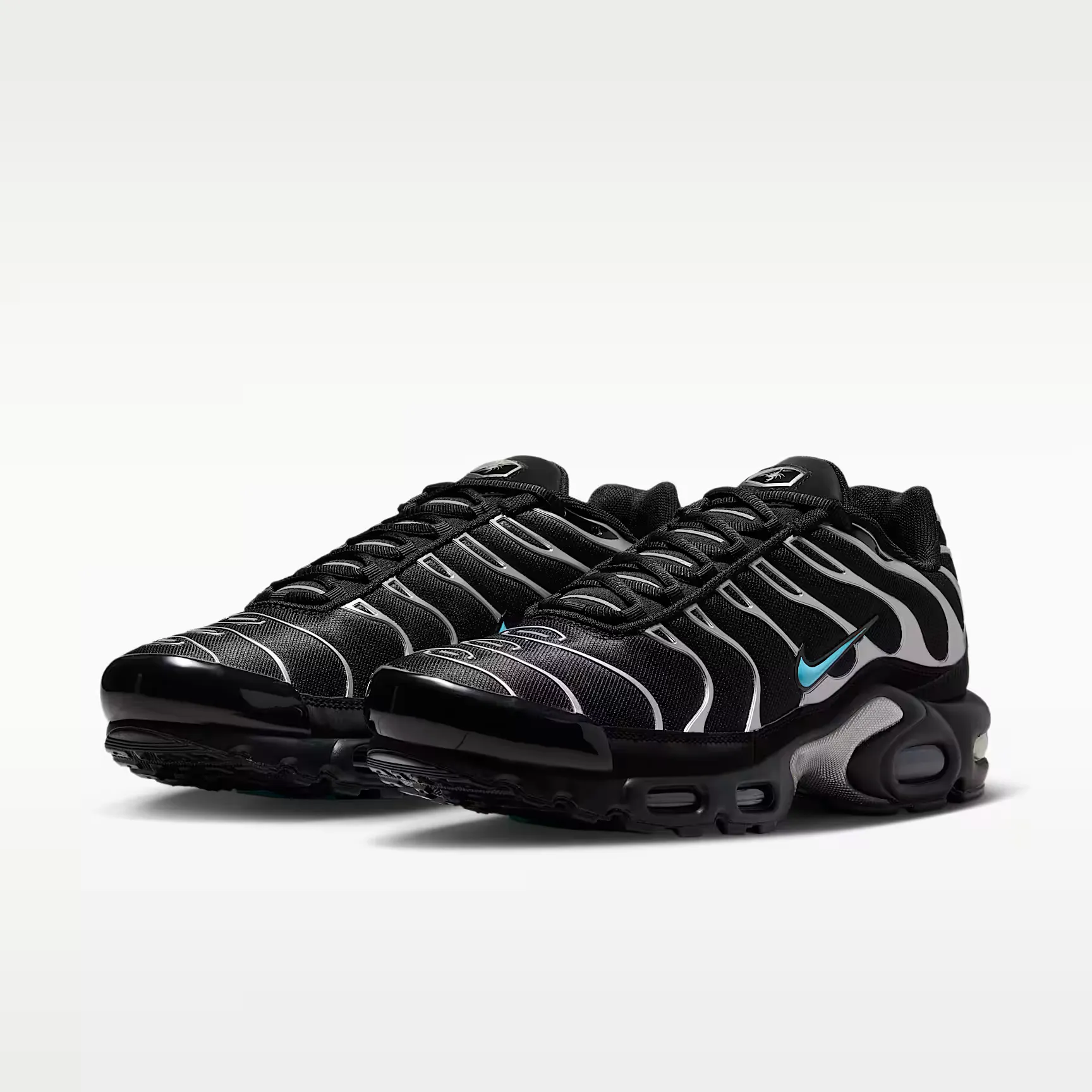 000000_Nike-Air-Max-Plus-Premium_Scorpion_IM9624-001_img4