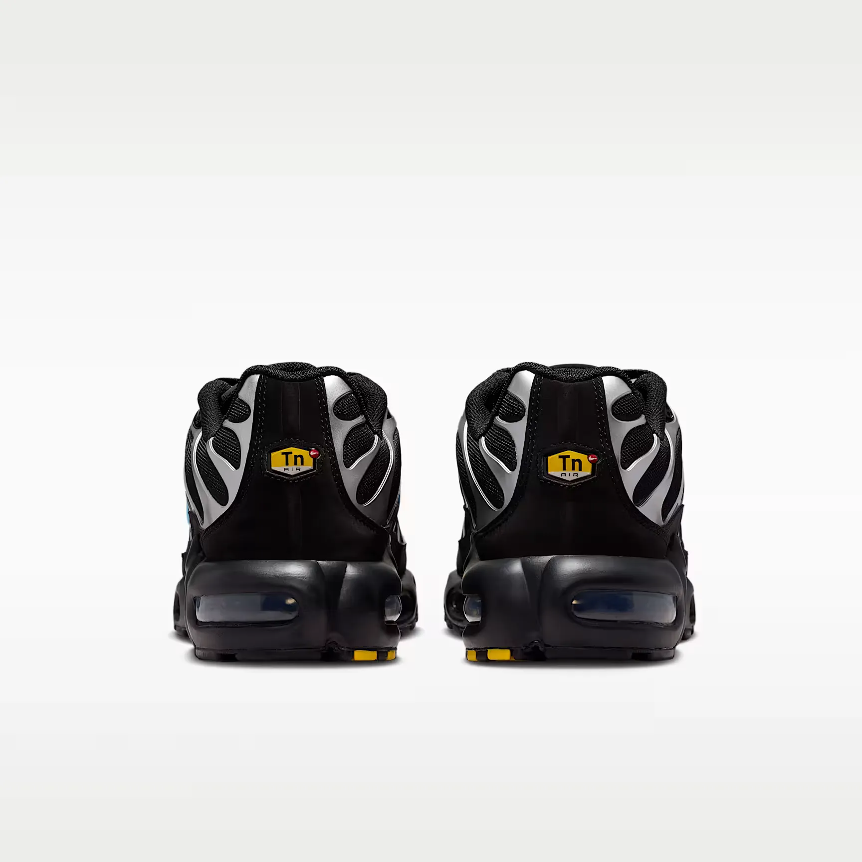 000000_Nike-Air-Max-Plus-Premium_Scorpion_IM9624-001_img5