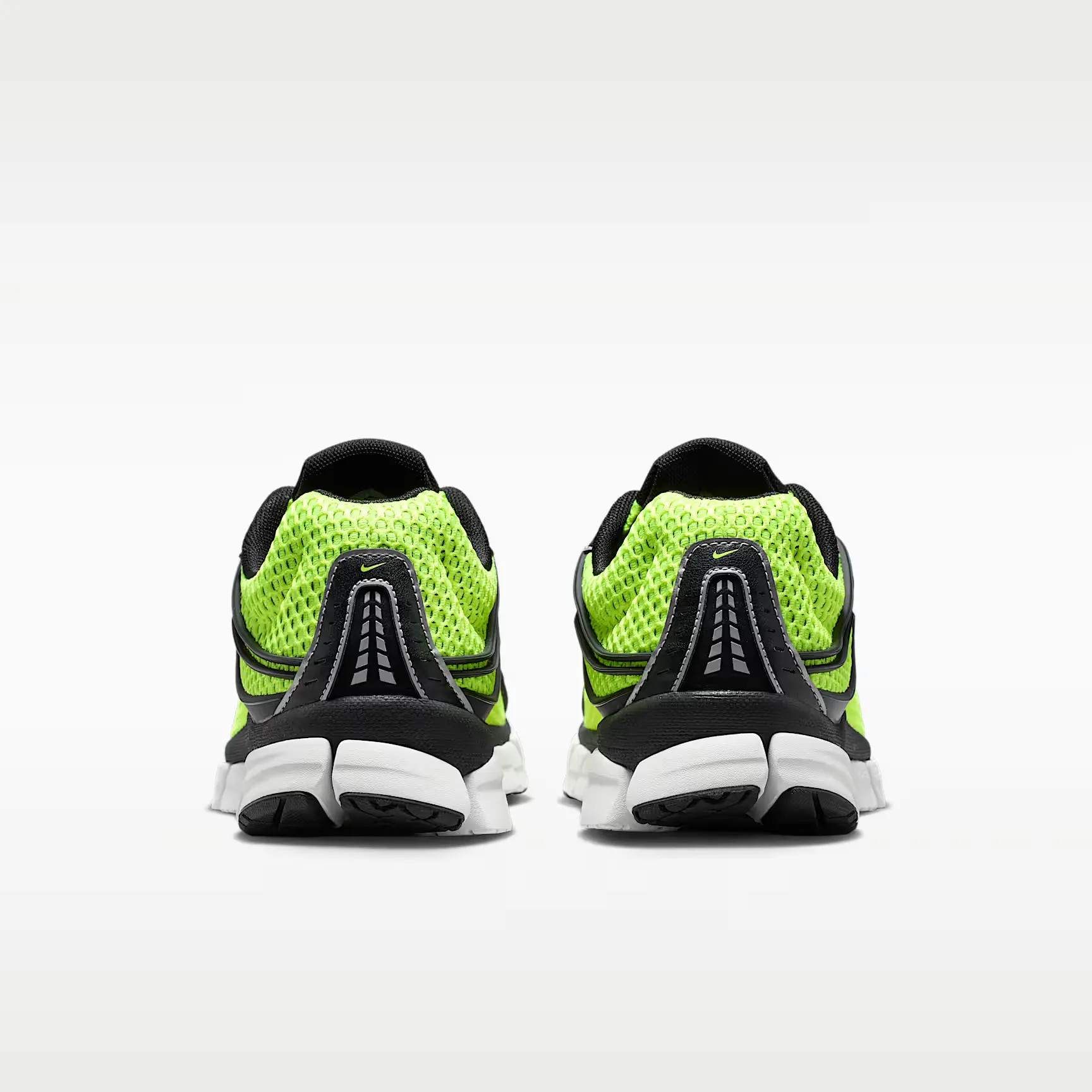 000000_Nike-Zoom-Skylon-11_Volt_IU1869-700_img5
