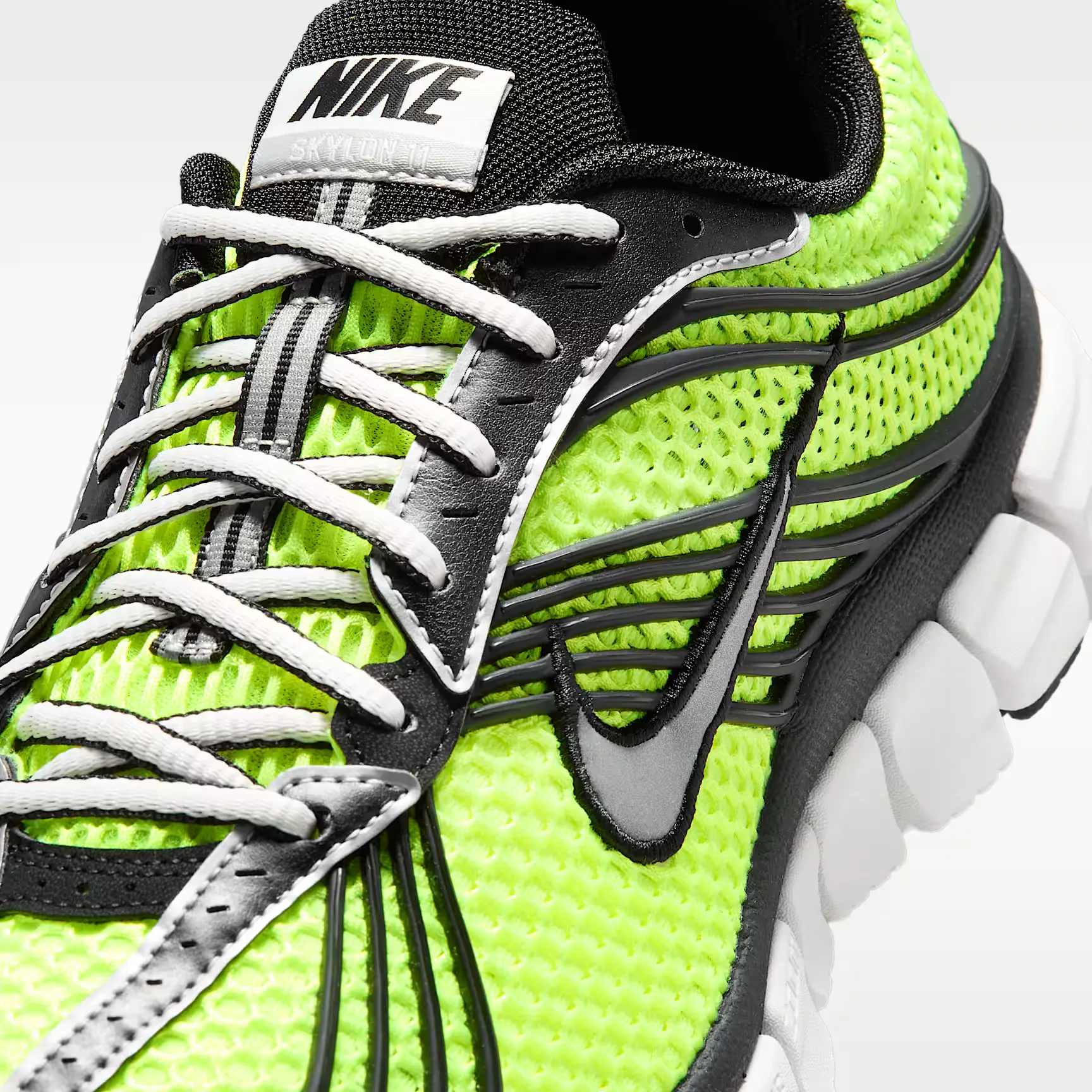 000000_Nike-Zoom-Skylon-11_Volt_IU1869-700_img6