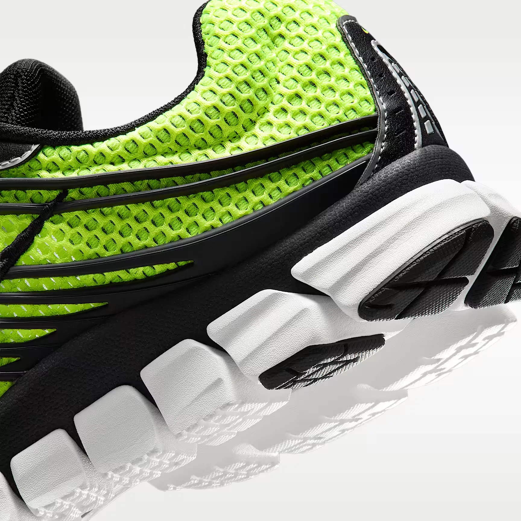 000000_Nike-Zoom-Skylon-11_Volt_IU1869-700_img7