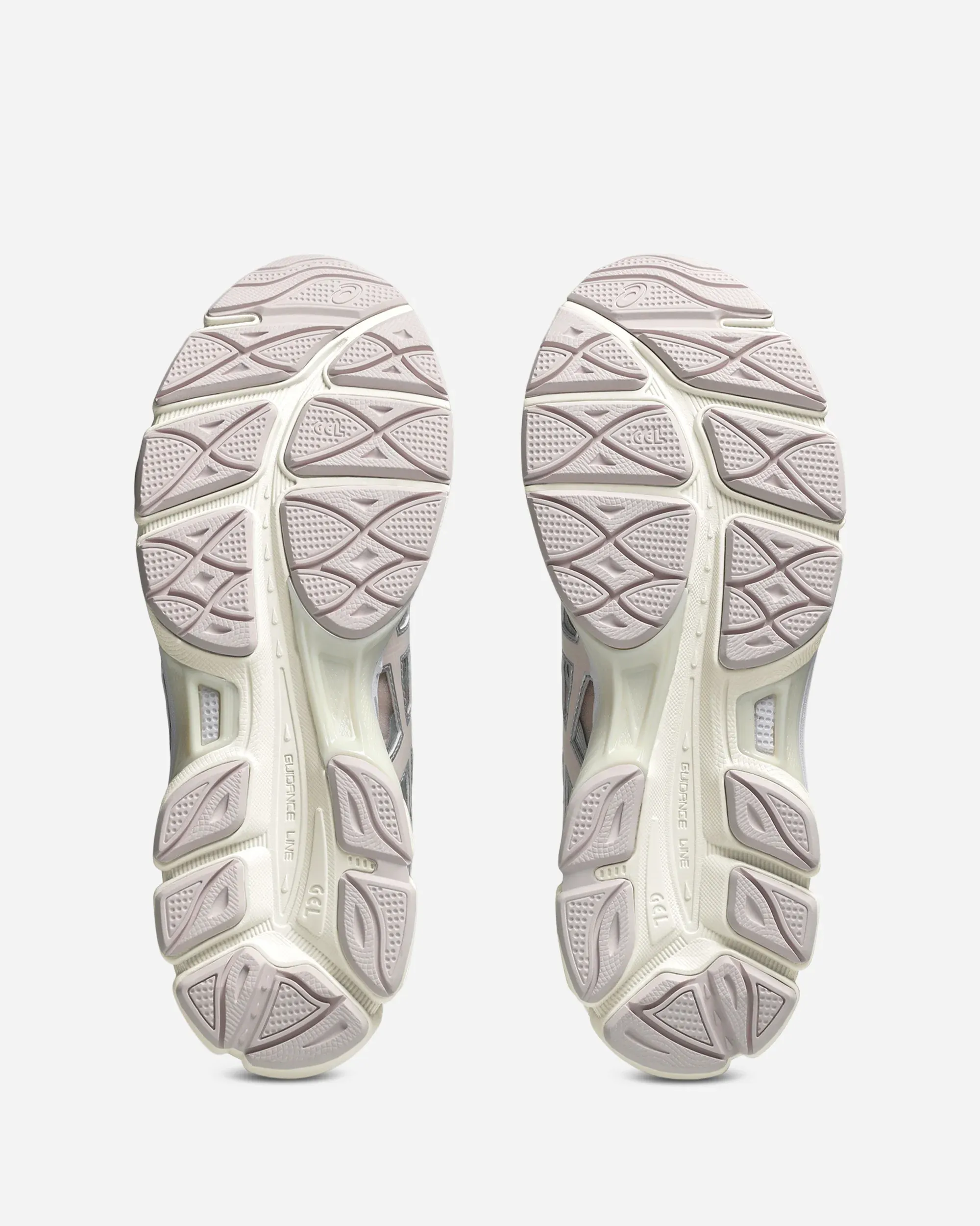 000000_ASICS-Gel-Cumulus-16_Pink-Cloud-Pure-Silver_1203B218-700_img5