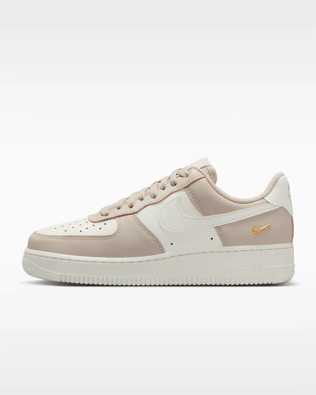 Nike-Air-Force-1-Low-'07-WMNS_Cream-Metallic-Gold_IV5197-200_img8