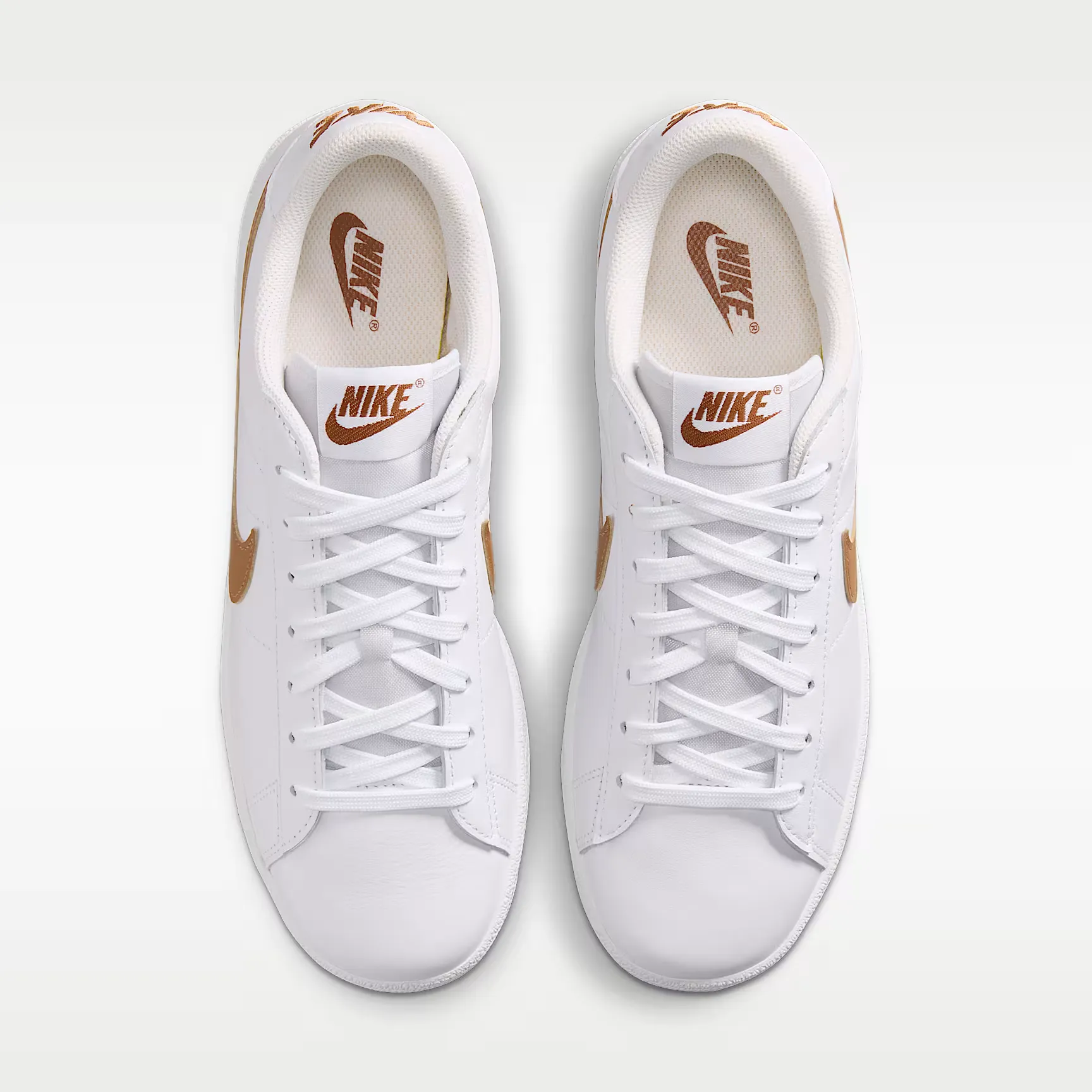 000000_Nike-Tennis-Classic-WMNS_White-British-Tan_IQ7387-106_img3