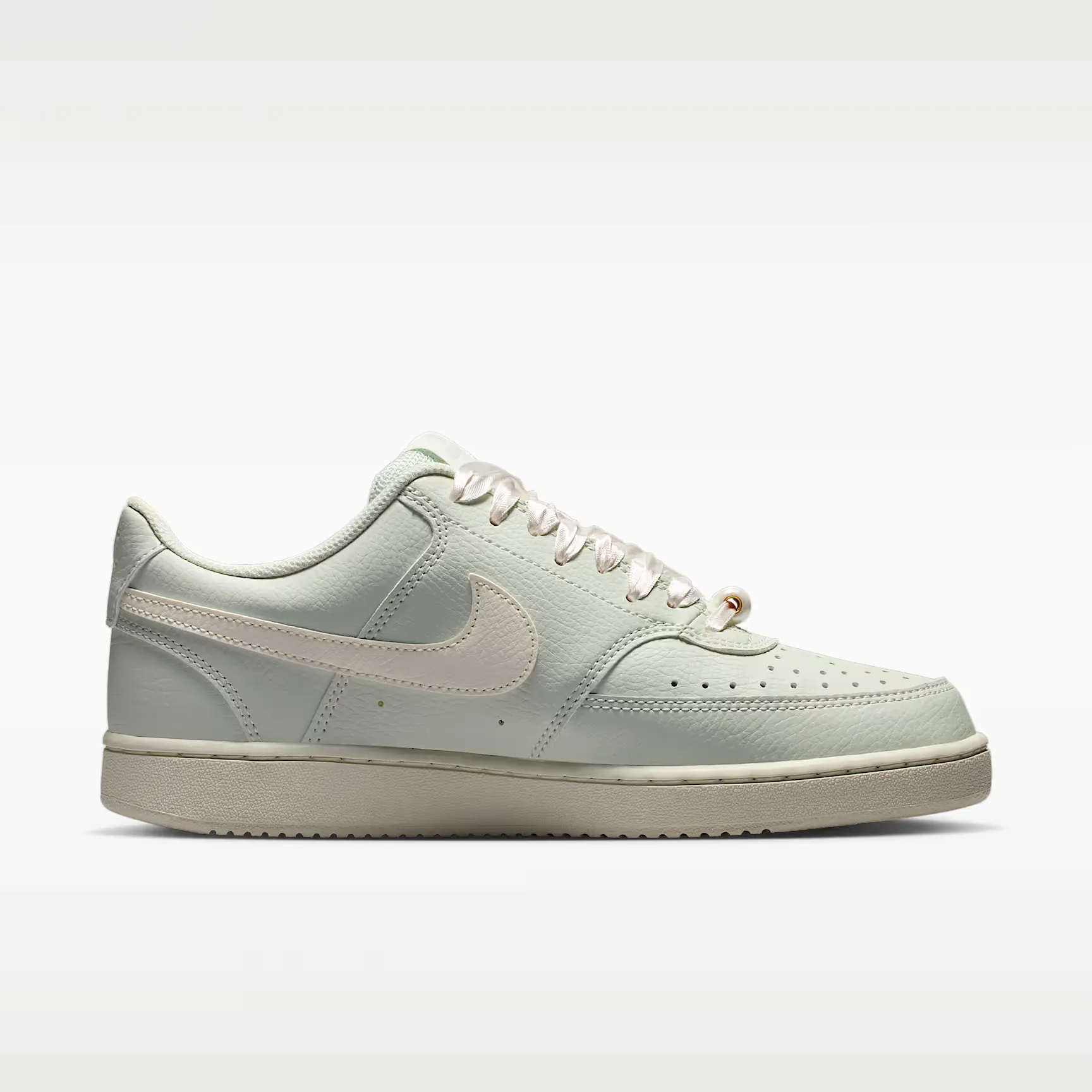 000000_Nike-Court-Vision-Low-WMNS_Spruce-Aura-Sail_IB6652-002_img2