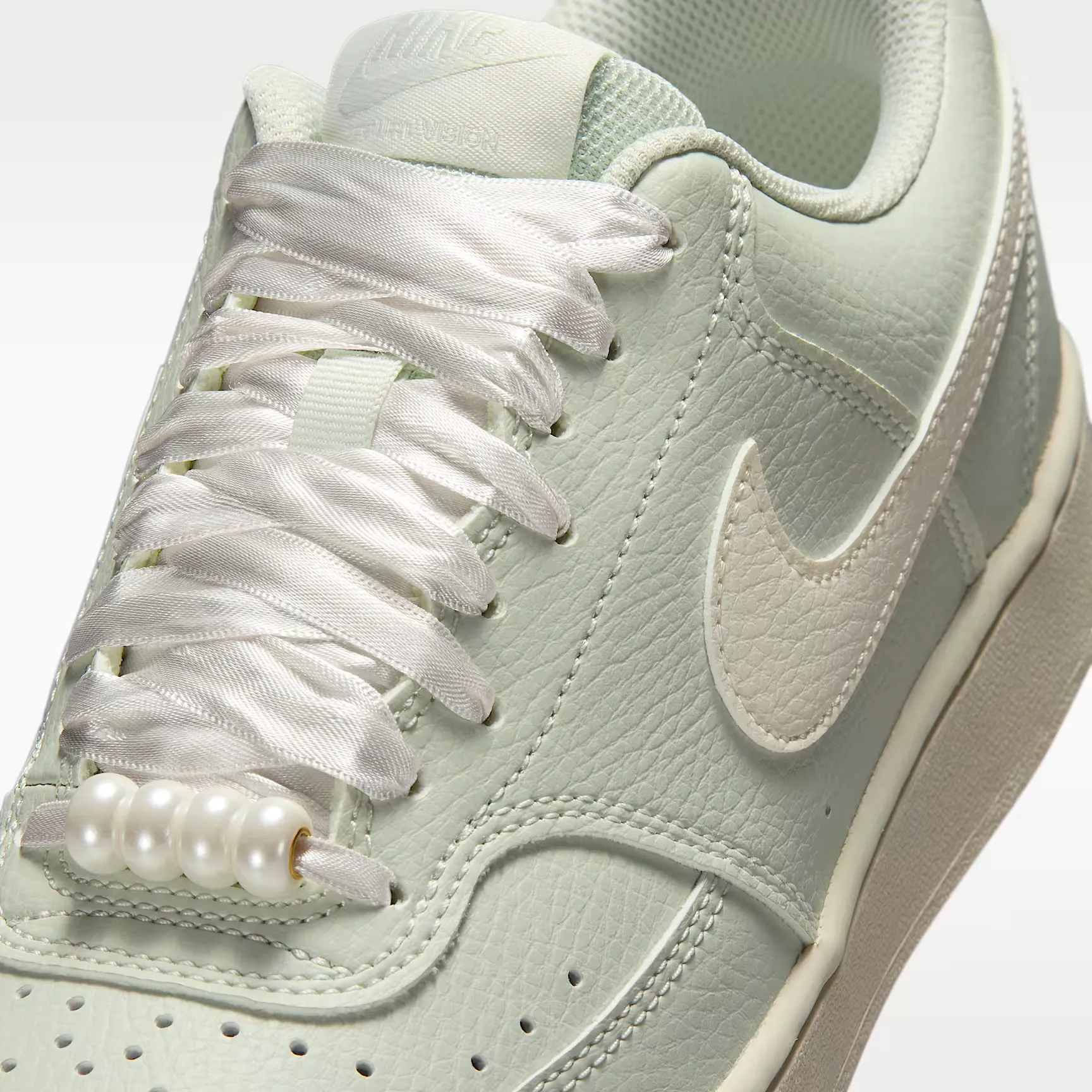 000000_Nike-Court-Vision-Low-WMNS_Spruce-Aura-Sail_IB6652-002_img6