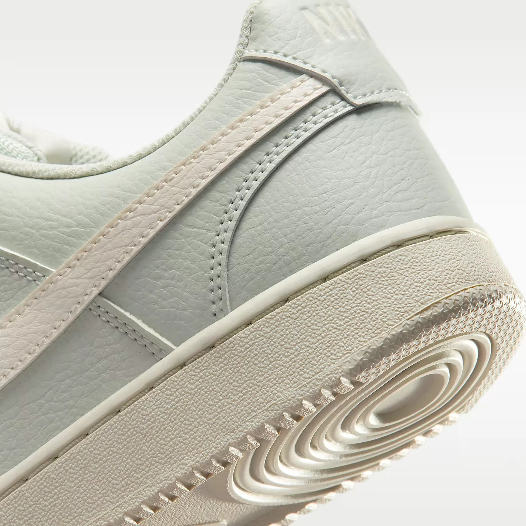 000000_Nike-Court-Vision-Low-WMNS_Spruce-Aura-Sail_IB6652-002_img7