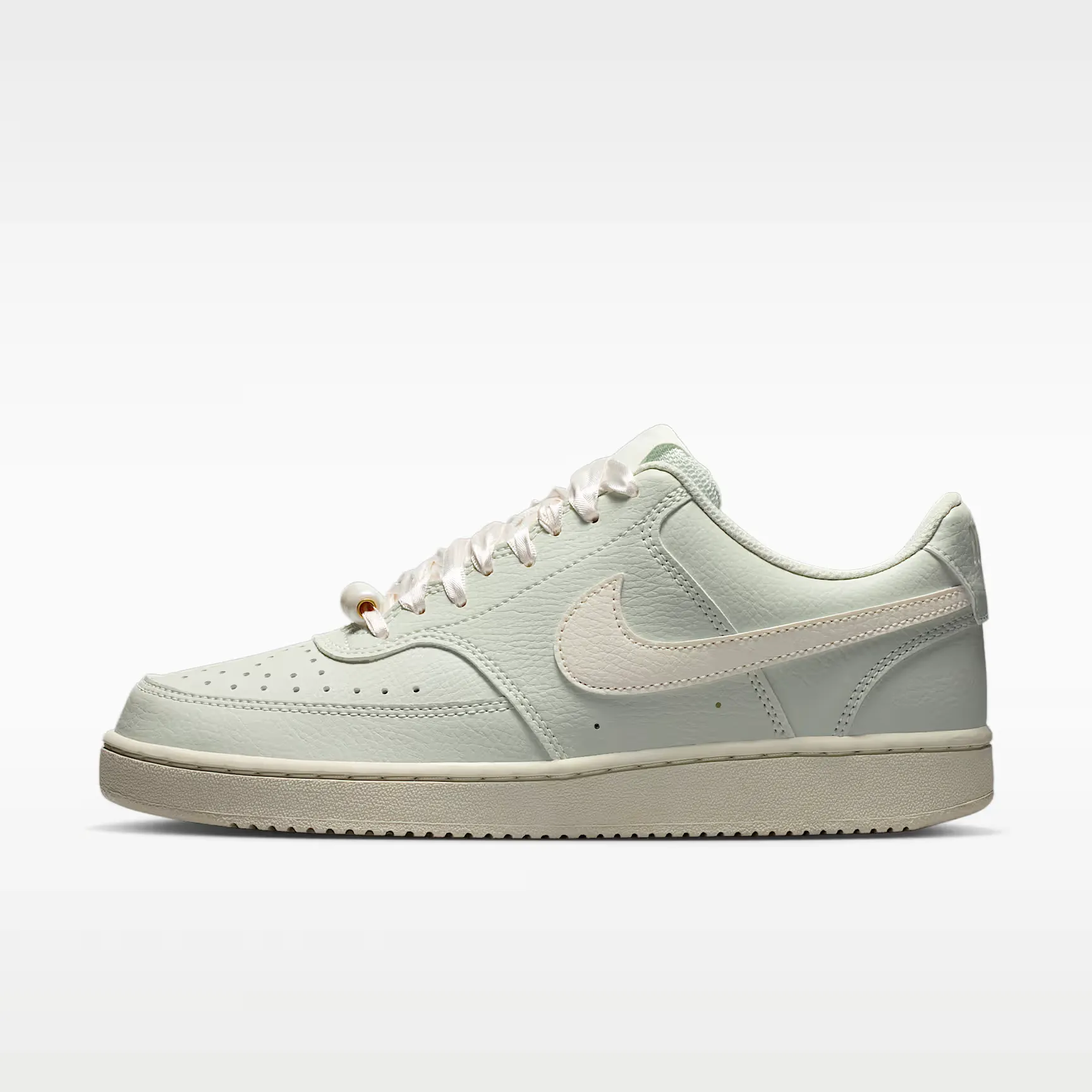 000000_Nike-Court-Vision-Low-WMNS_Spruce-Aura-Sail_IB6652-002_img0