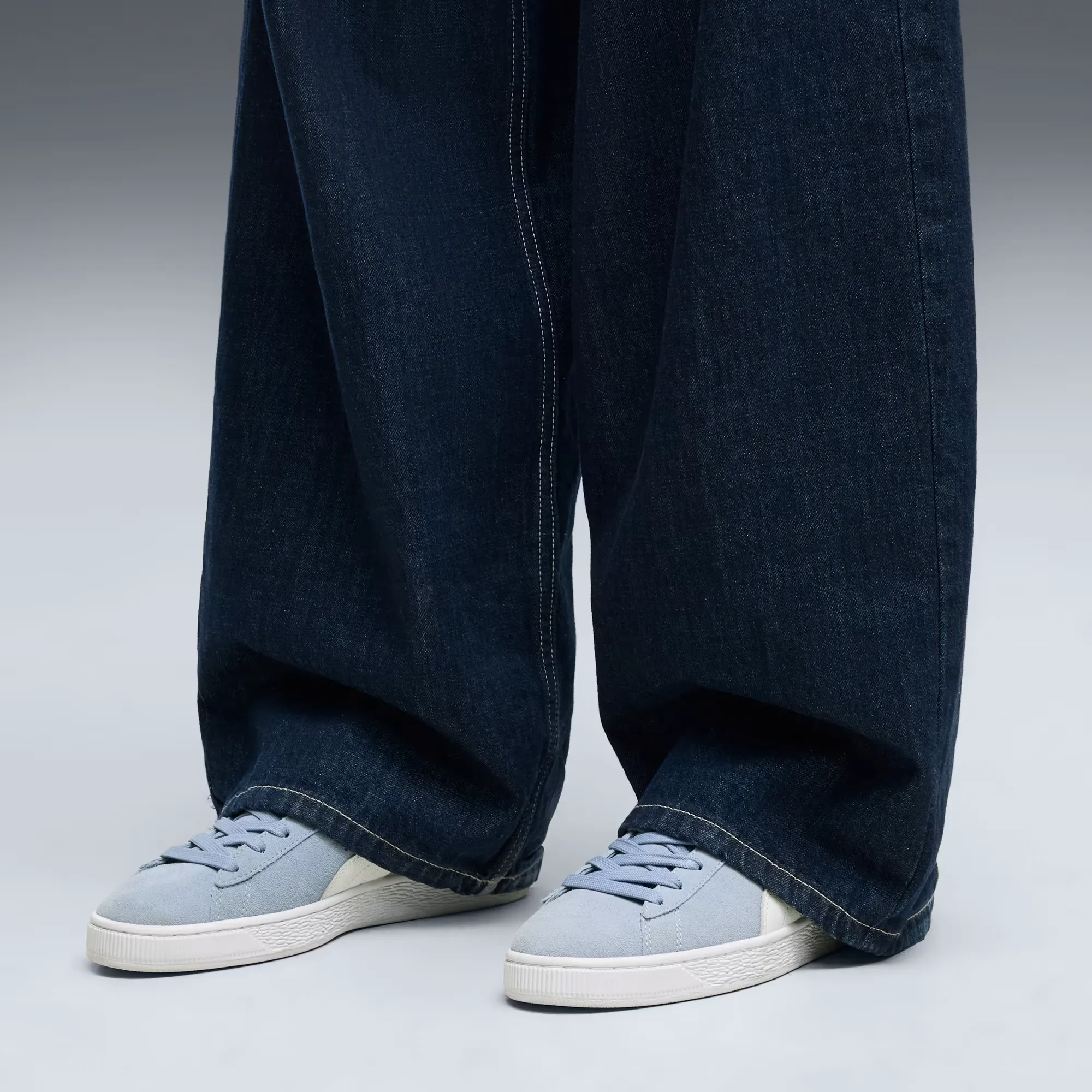 000000_Puma-Suede-Classic_Chambray-Blue-White_399781-51_img1