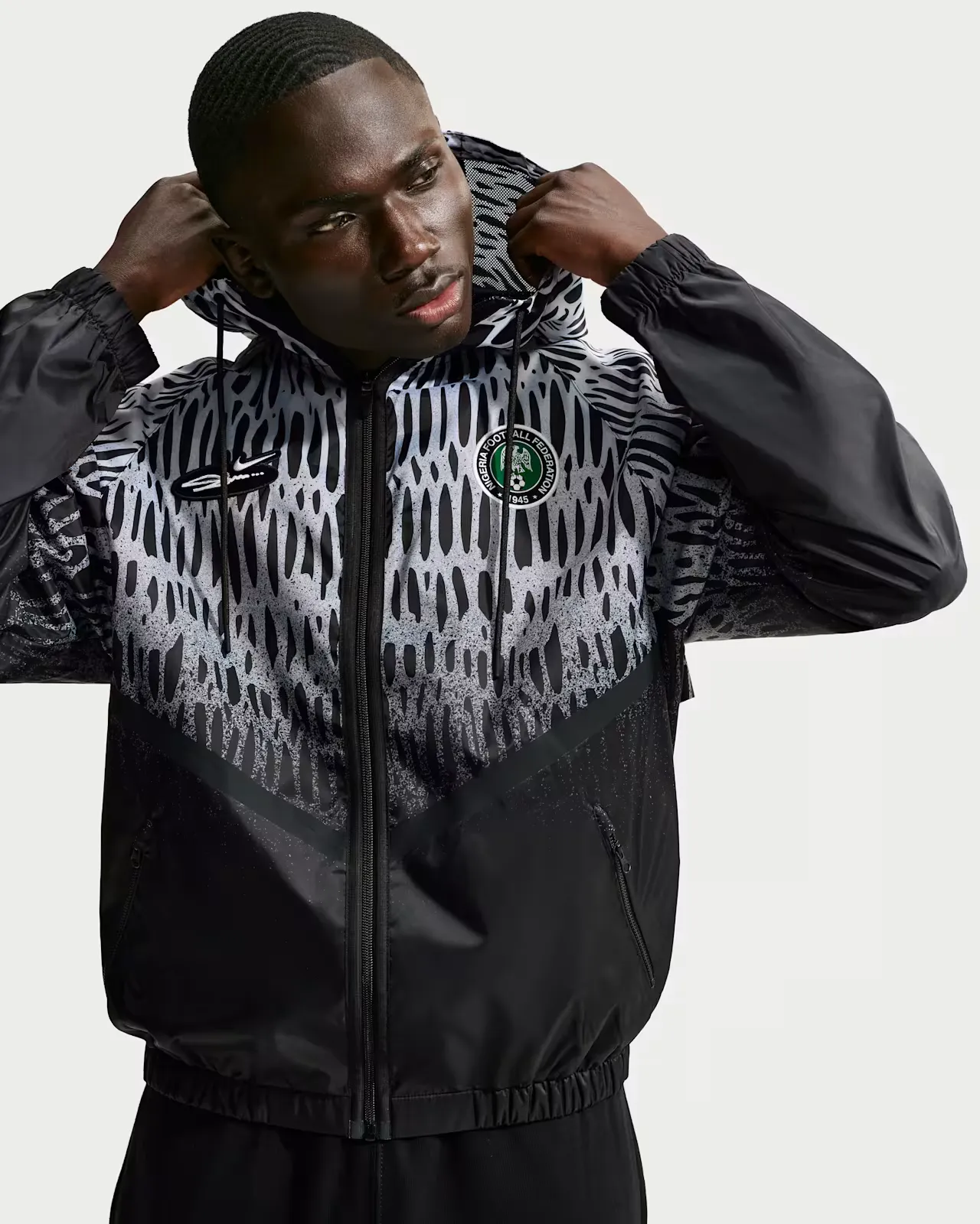 000000_Slawn-x-Nigeria-x-Nike-Tracksuit-Jacket_BLACK-WHITE_IH1626-010_img2