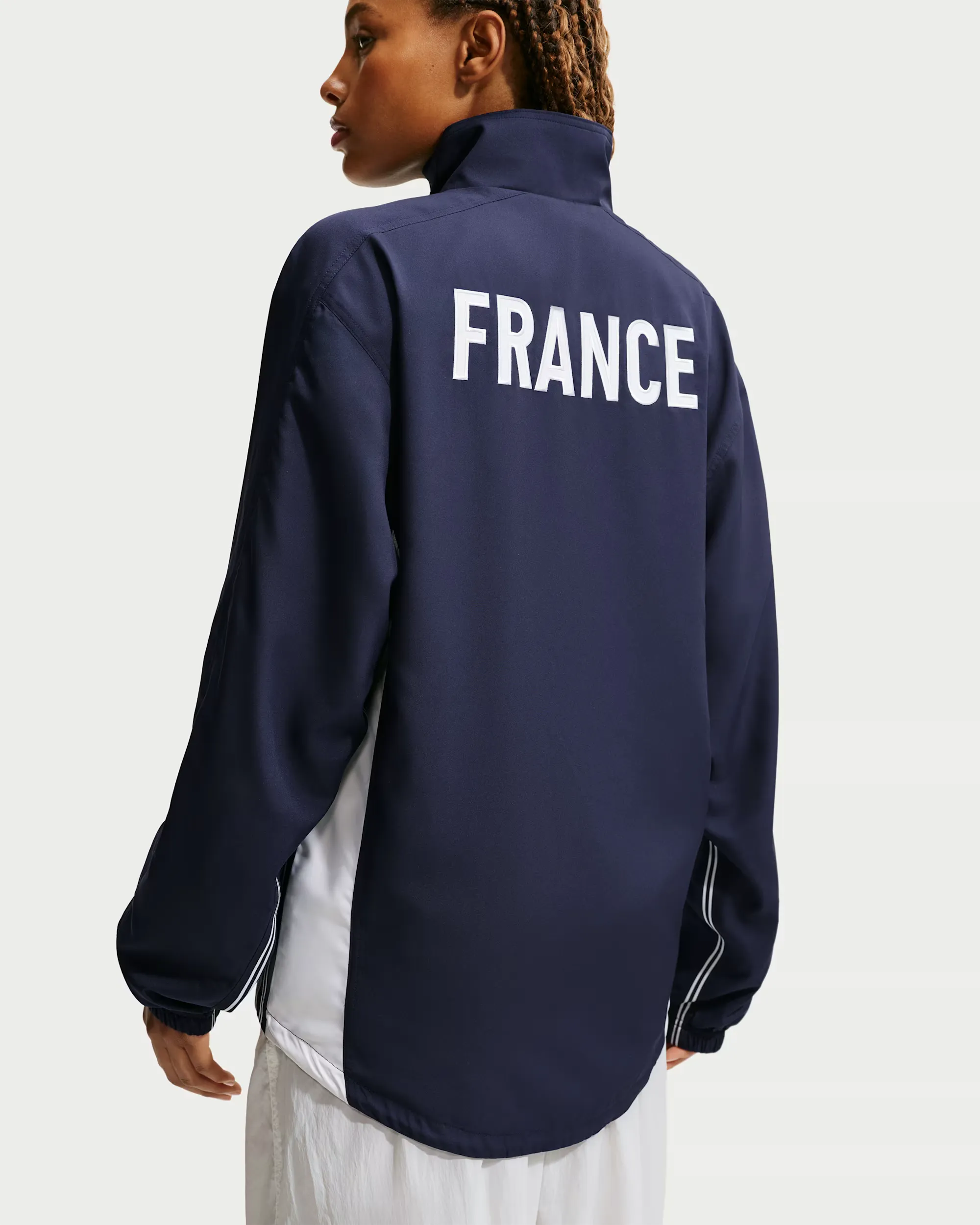 000000_Jacquemus-x-France-x-Nike-Tracksuit-Jacket_NAVY_IQ3857-498_img3