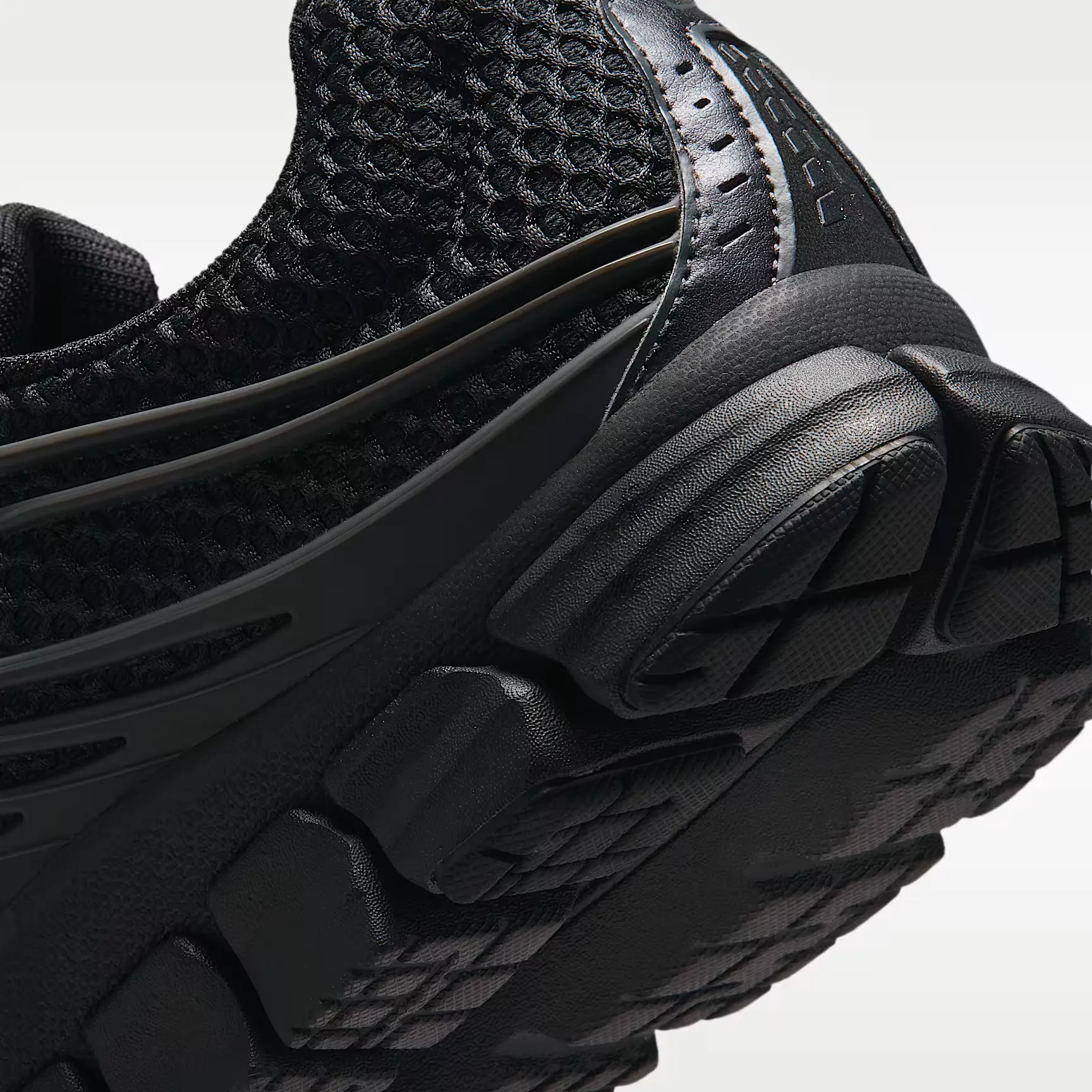 000000_Nike-Zoom-Skylon-11_Black-Black_IU1869-002_img7