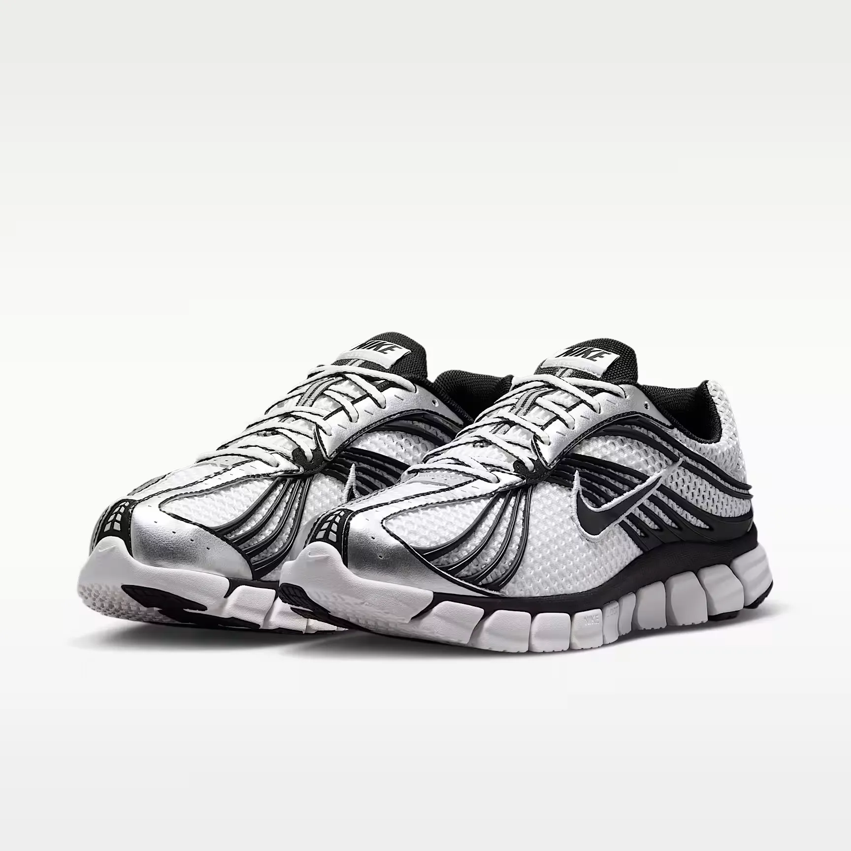 000000_Nike-Zoom-Skylon-11_Summit-White-Black_IU1869-101_img4