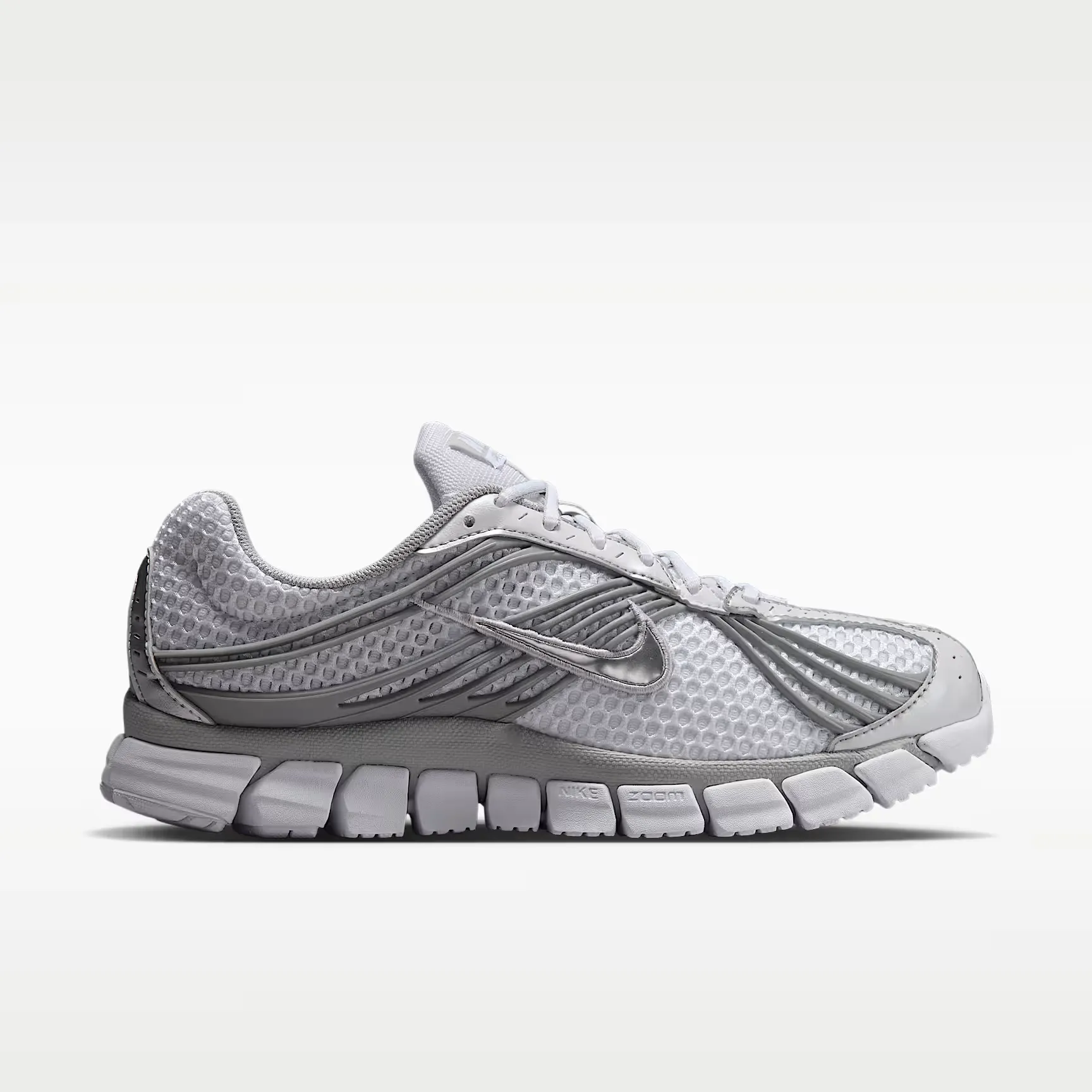 000000_Nike-Zoom-Skylon-11-WMNS_White-Grey-Fog_IU7360-103_img2
