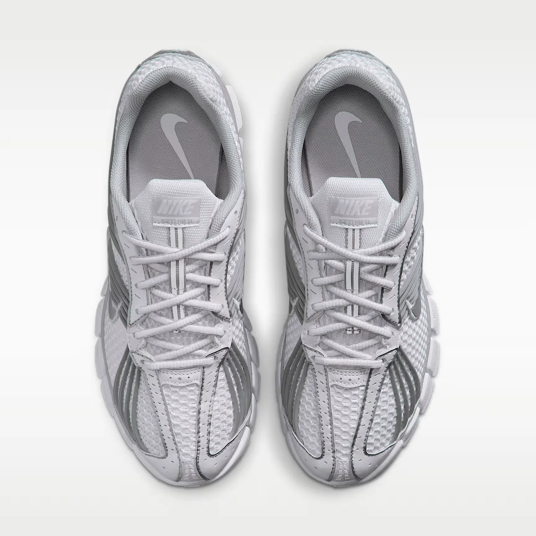 000000_Nike-Zoom-Skylon-11-WMNS_White-Grey-Fog_IU7360-103_img3