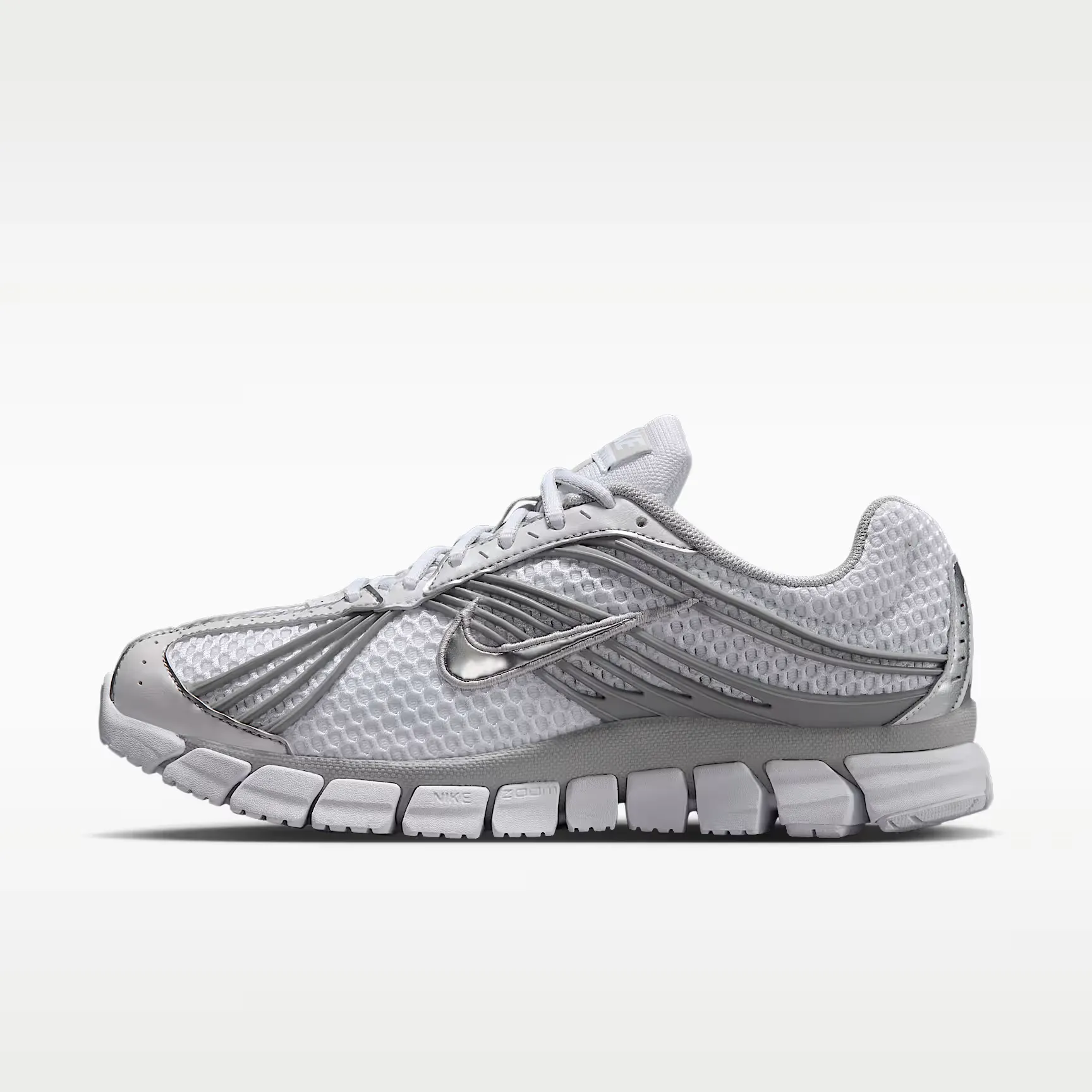 000000_Nike-Zoom-Skylon-11-WMNS_White-Grey-Fog_IU7360-103_img0