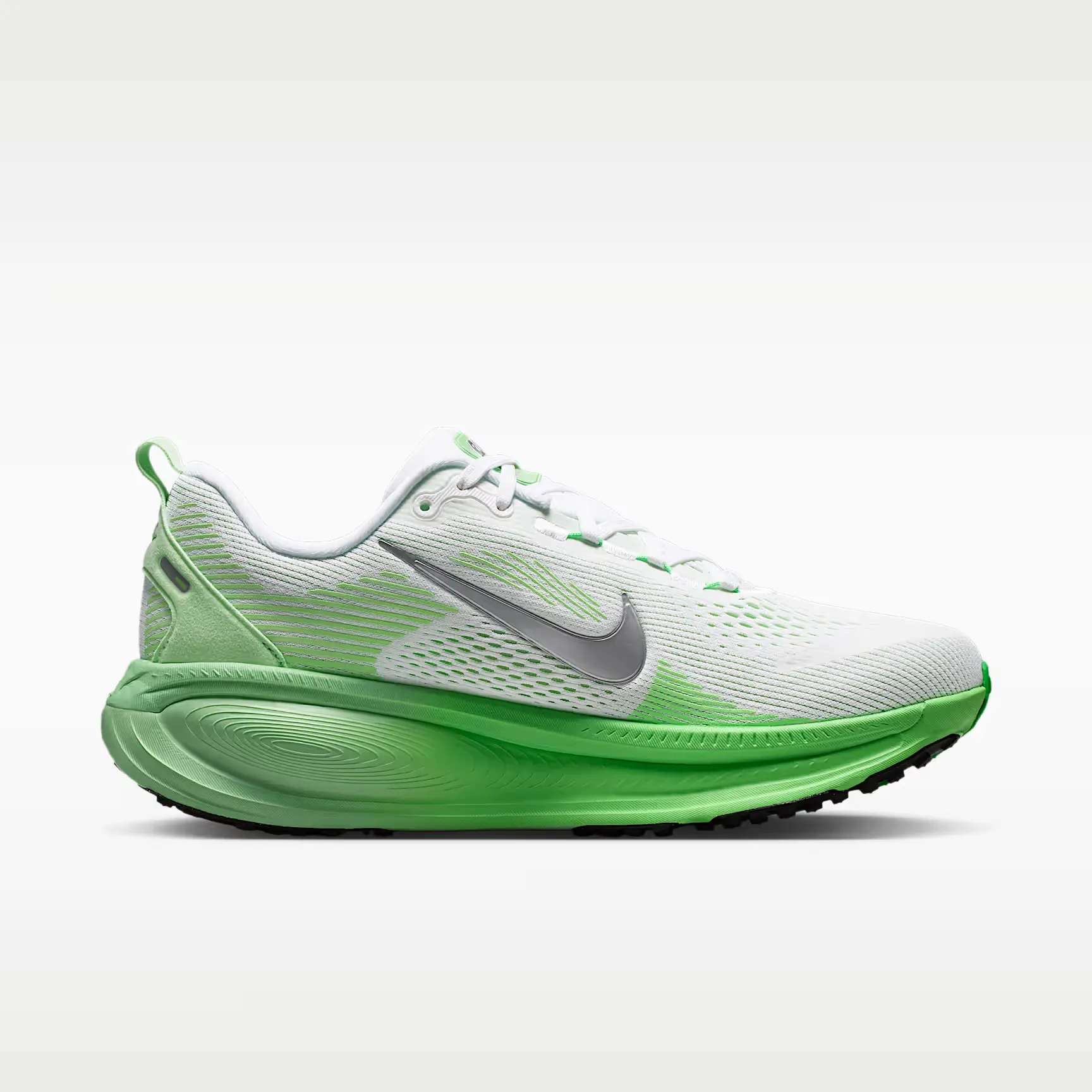 000000_Nike-Vomero-18-WMNS_White-Illusion-Green_HM6804-117_img2