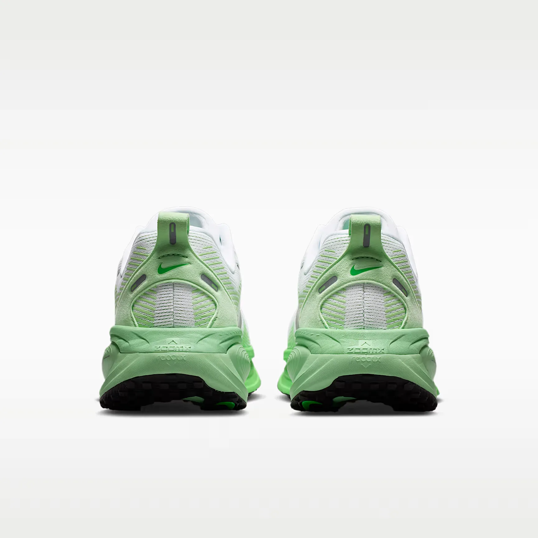 000000_Nike-Vomero-18-WMNS_White-Illusion-Green_HM6804-117_img5