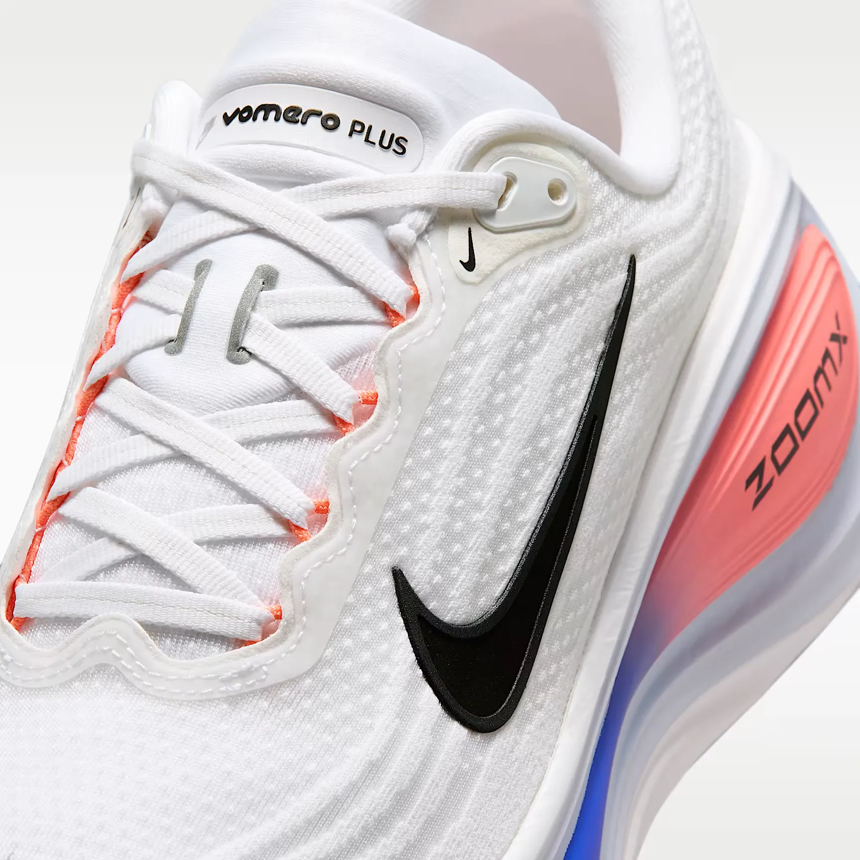 000000_Nike-Vomero-Plus_White-Atomic-Pink-Racer-Blue_HV8150-108_img6