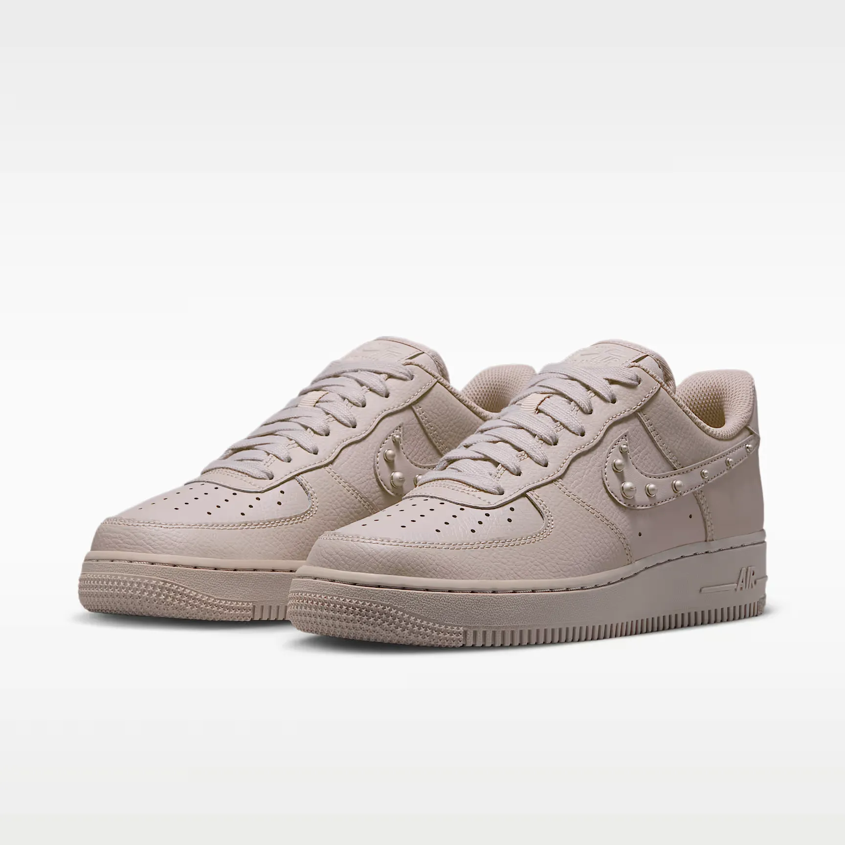 000000_Nike-Air-Force-1-'07-WMNS_Pearlized_IU7557-236_img4
