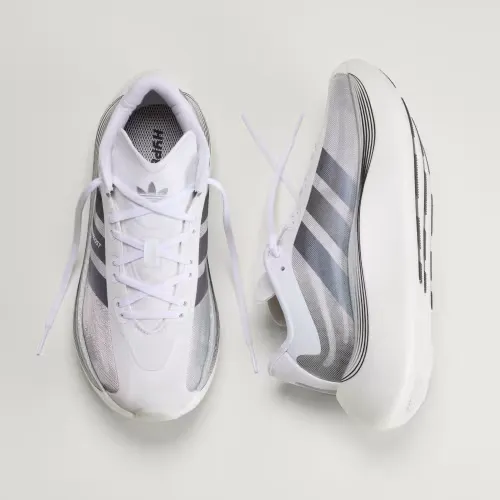 adidas-Hyperboost-Euphoria_Metallic-Silver_LA5997_img3