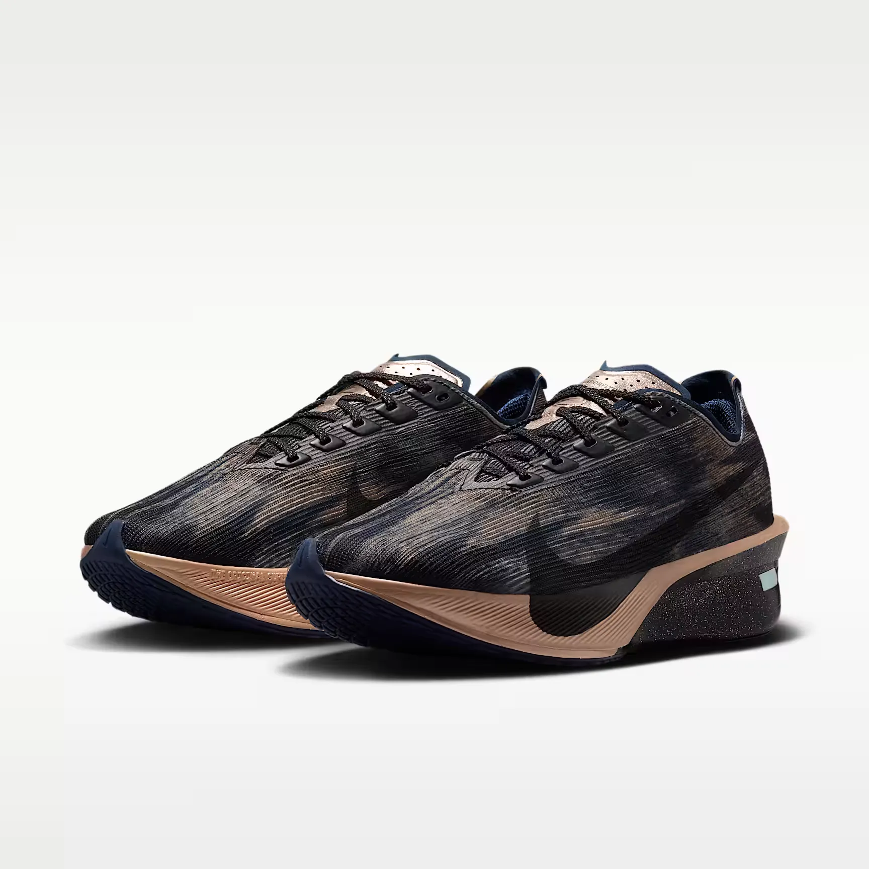 000000_Nike-Vaporfly-4-WMNS_Pencil-Point-Black-Blue-Eclipse_IR7194-001_img4