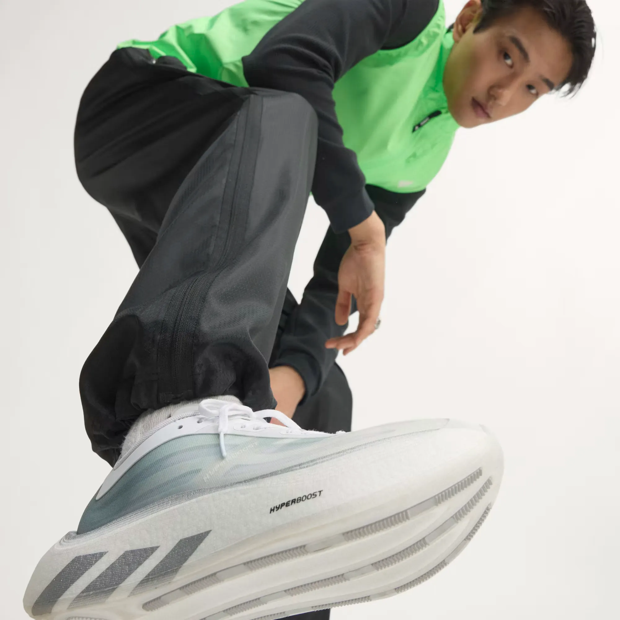 000000_adidas-Hyperboost-EPHR-LT_Cloud-White-Silver-Metallic_KZ8507_img1